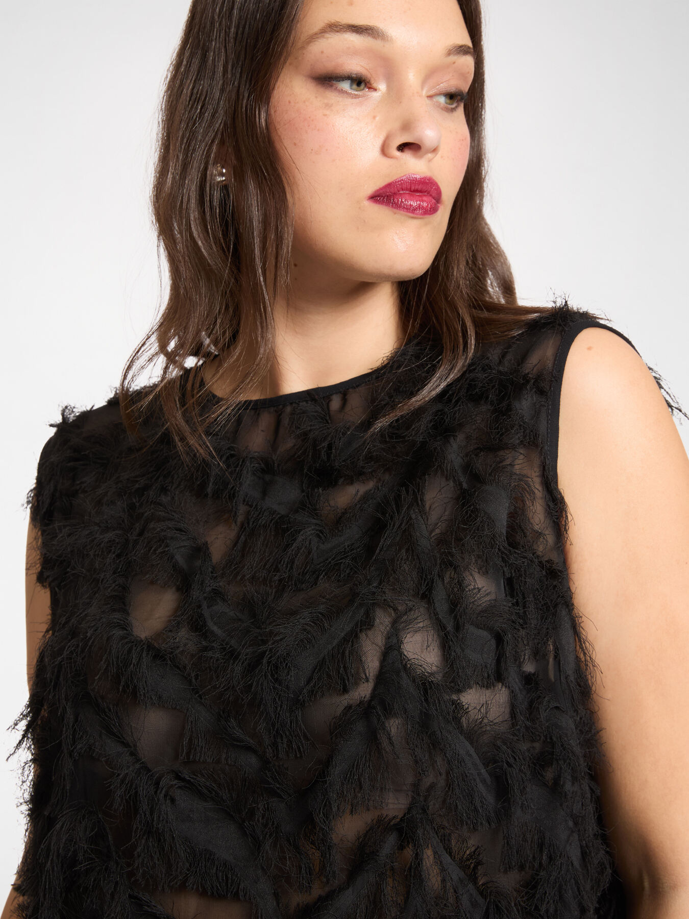 Top de georgette con flecos image number 3