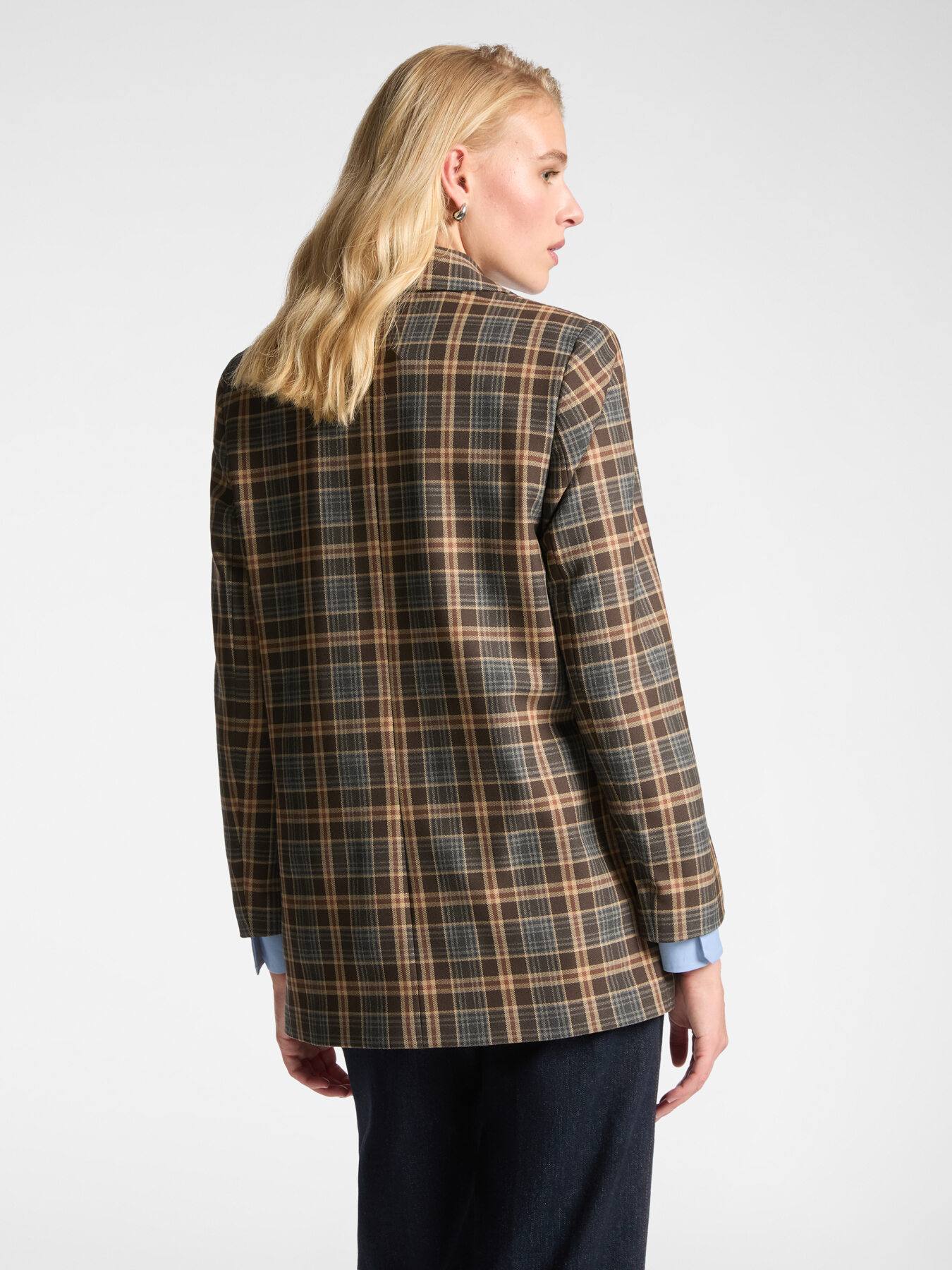 Chequered double-breasted blazer image number 1