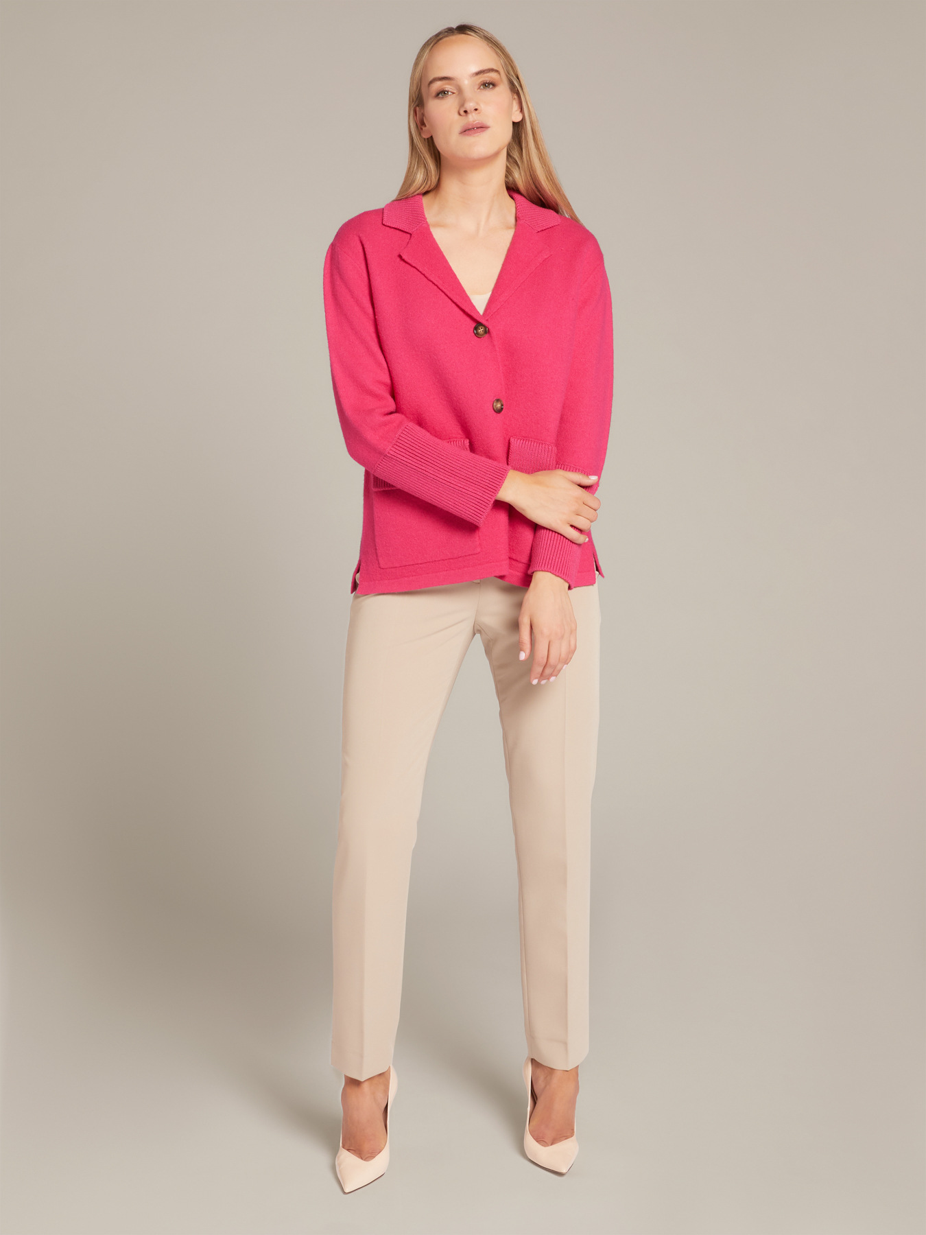 C&aacute;rdigan boxy de lana cocida image number 0