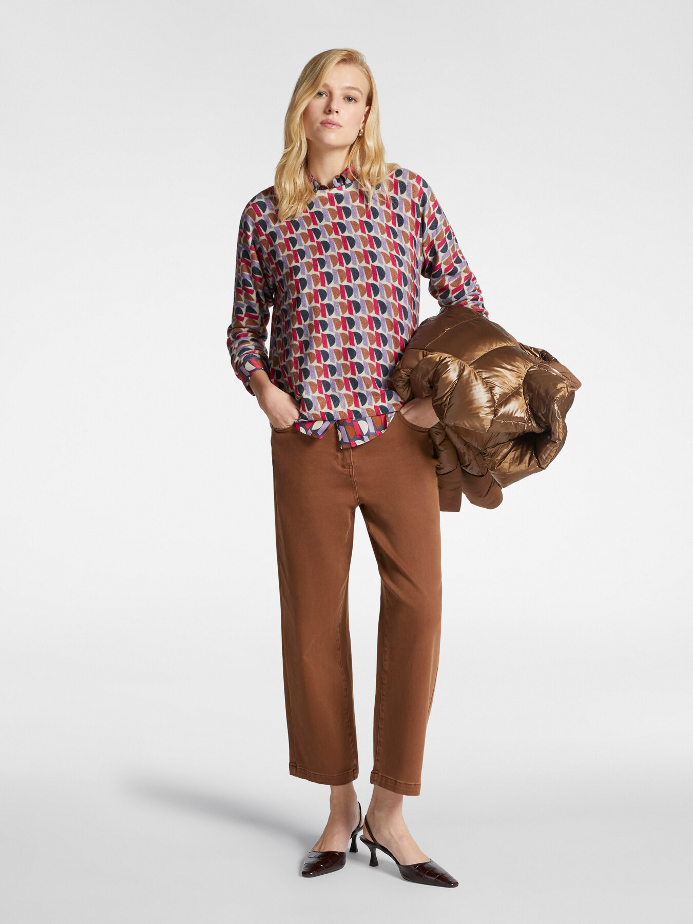 Cropped five-pocket trousers in drill image number 0