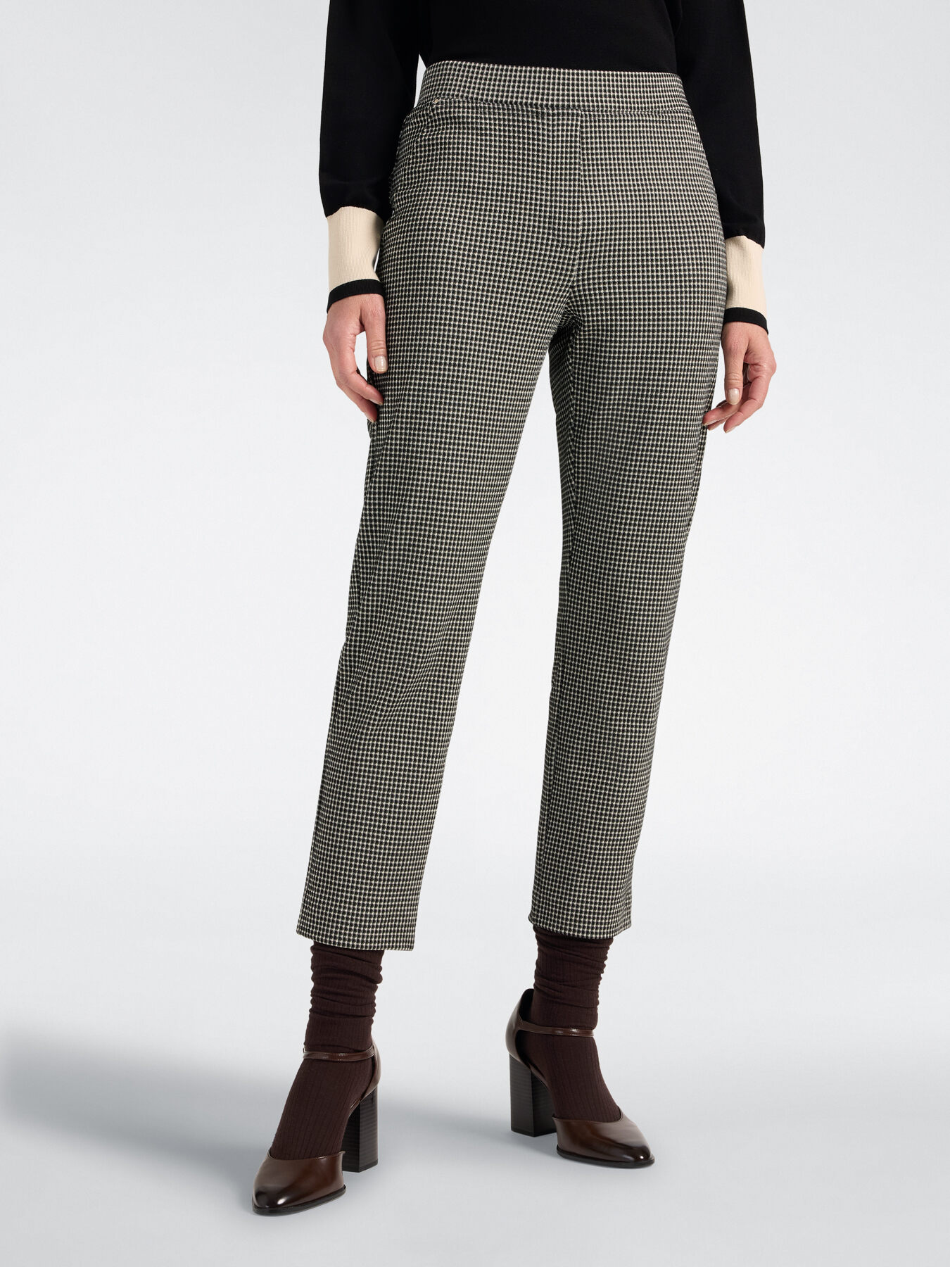 Pantalon slim jacquard court image number 2