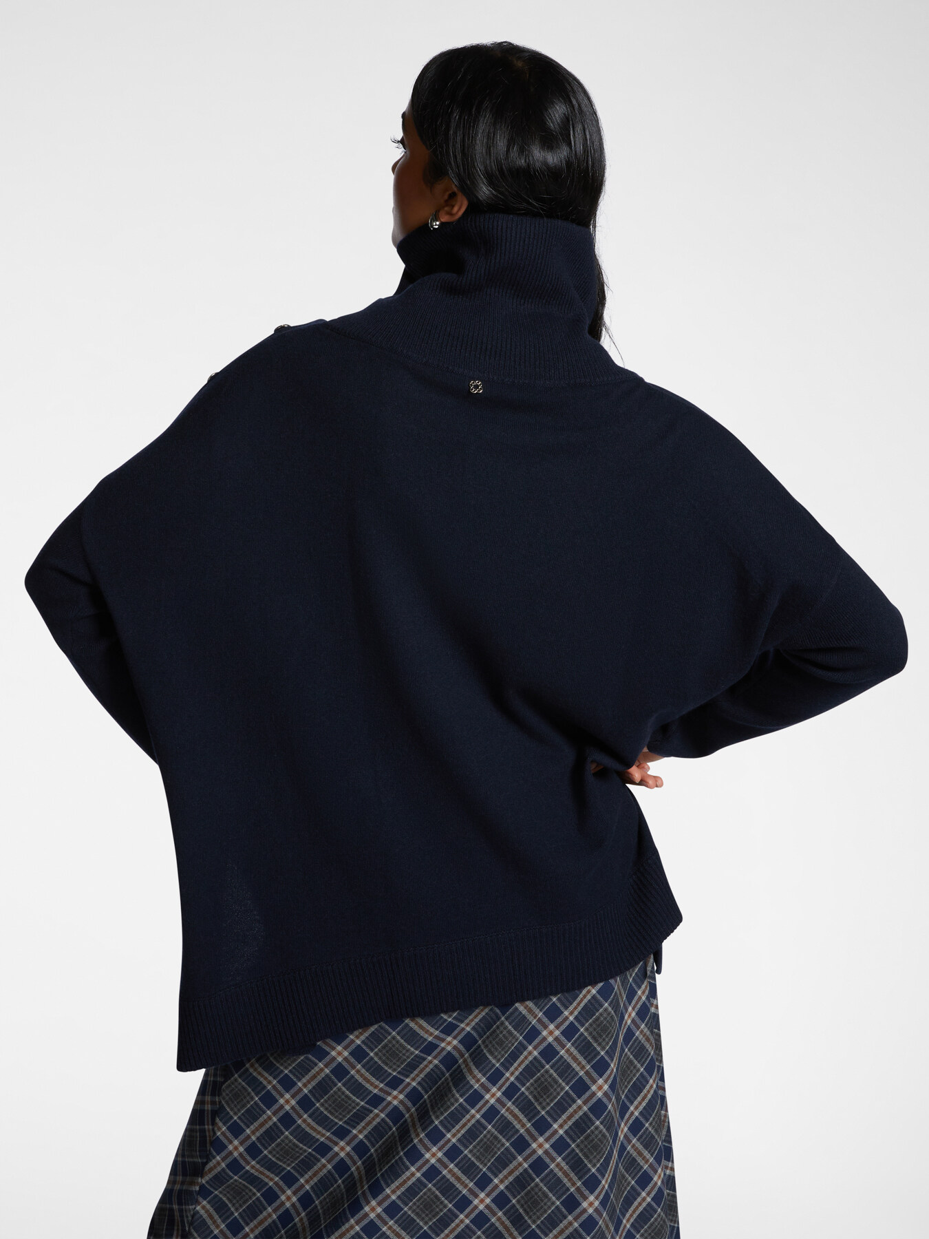 Oversize-Pullover aus Wolle mit Kn&ouml;pfen image number 1