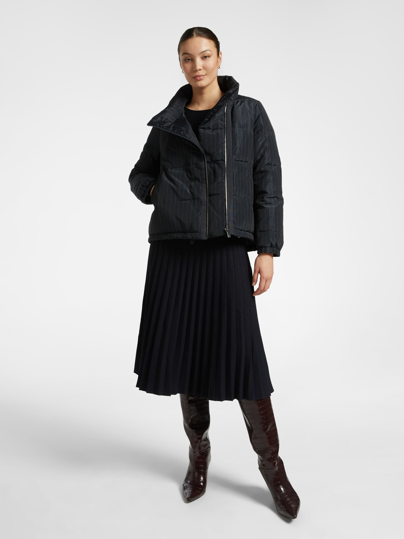 Printed down jacket with side zip image number 2