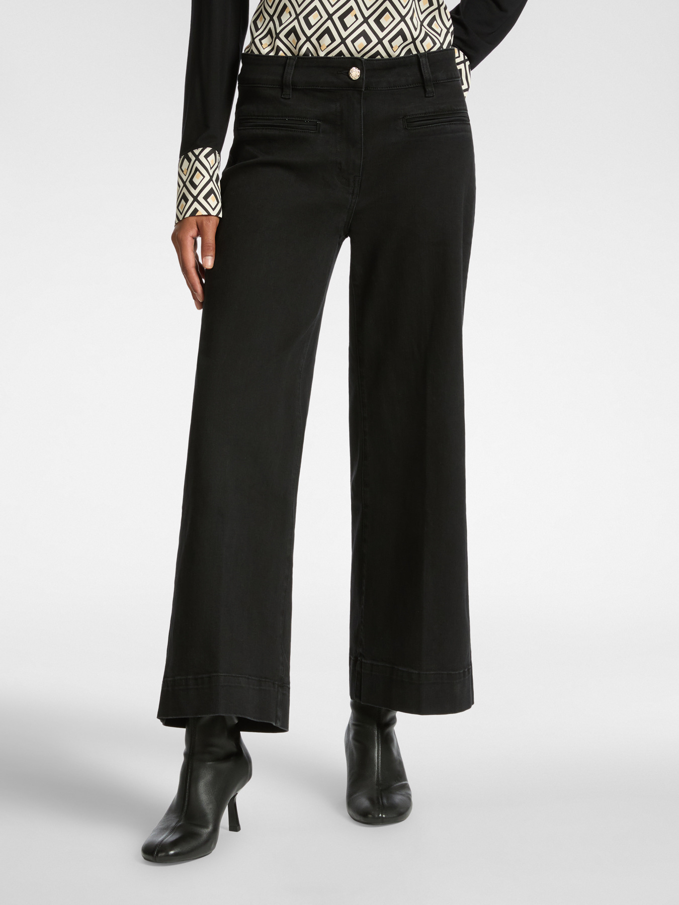 Cal&ccedil;as de ganga de 5 bolsos, "Mary" image number 2