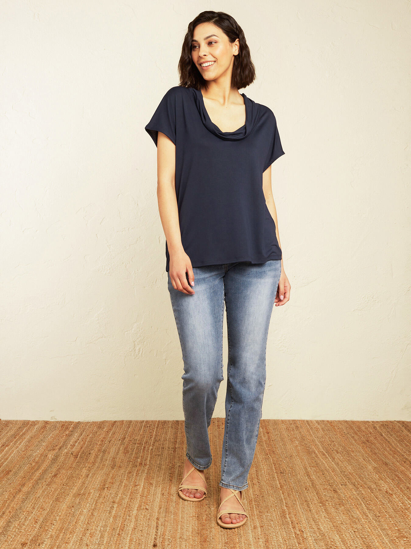 Camiseta con escote drapeado image number 2