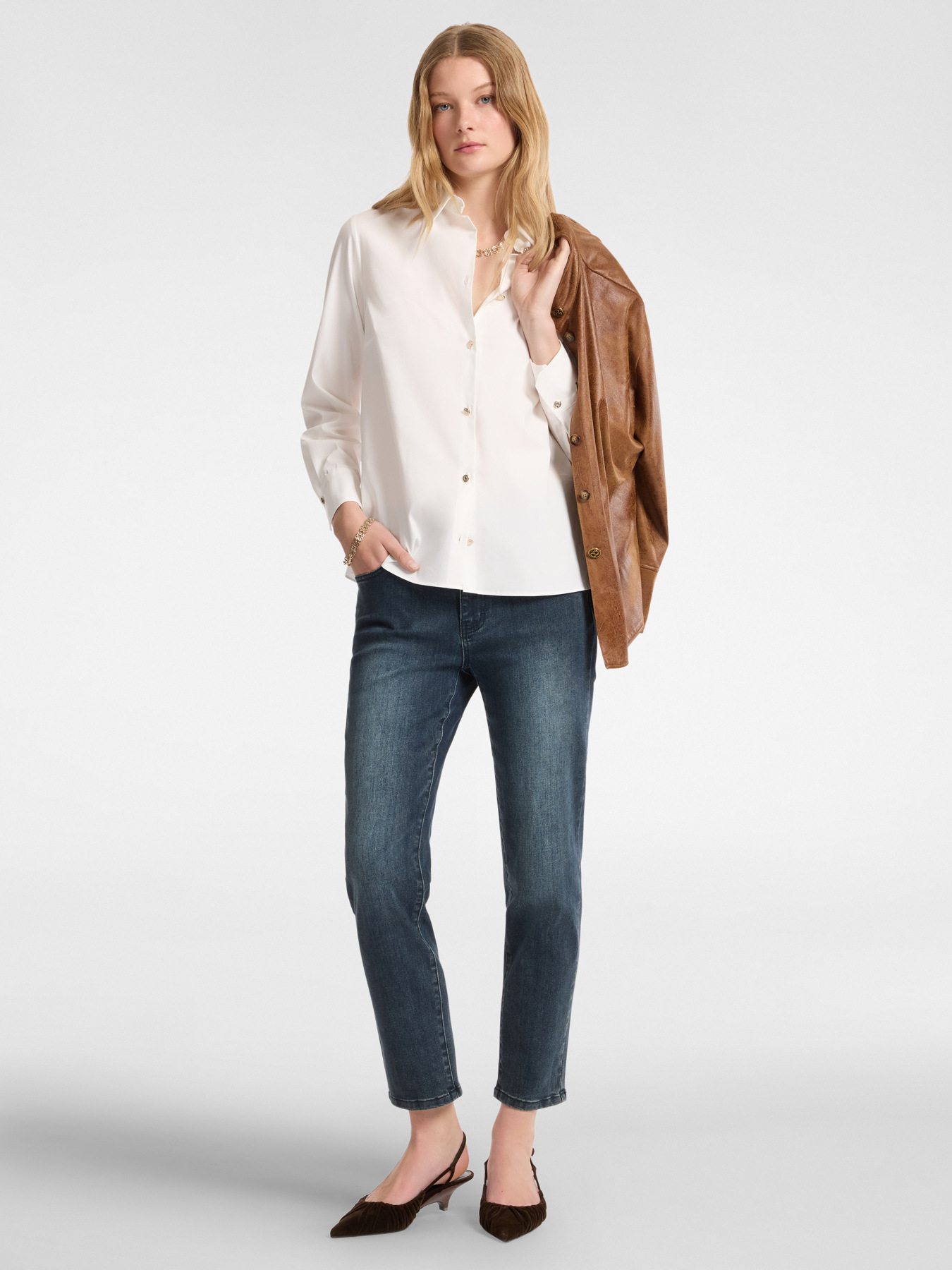 Stretch fabric shirt image number 2