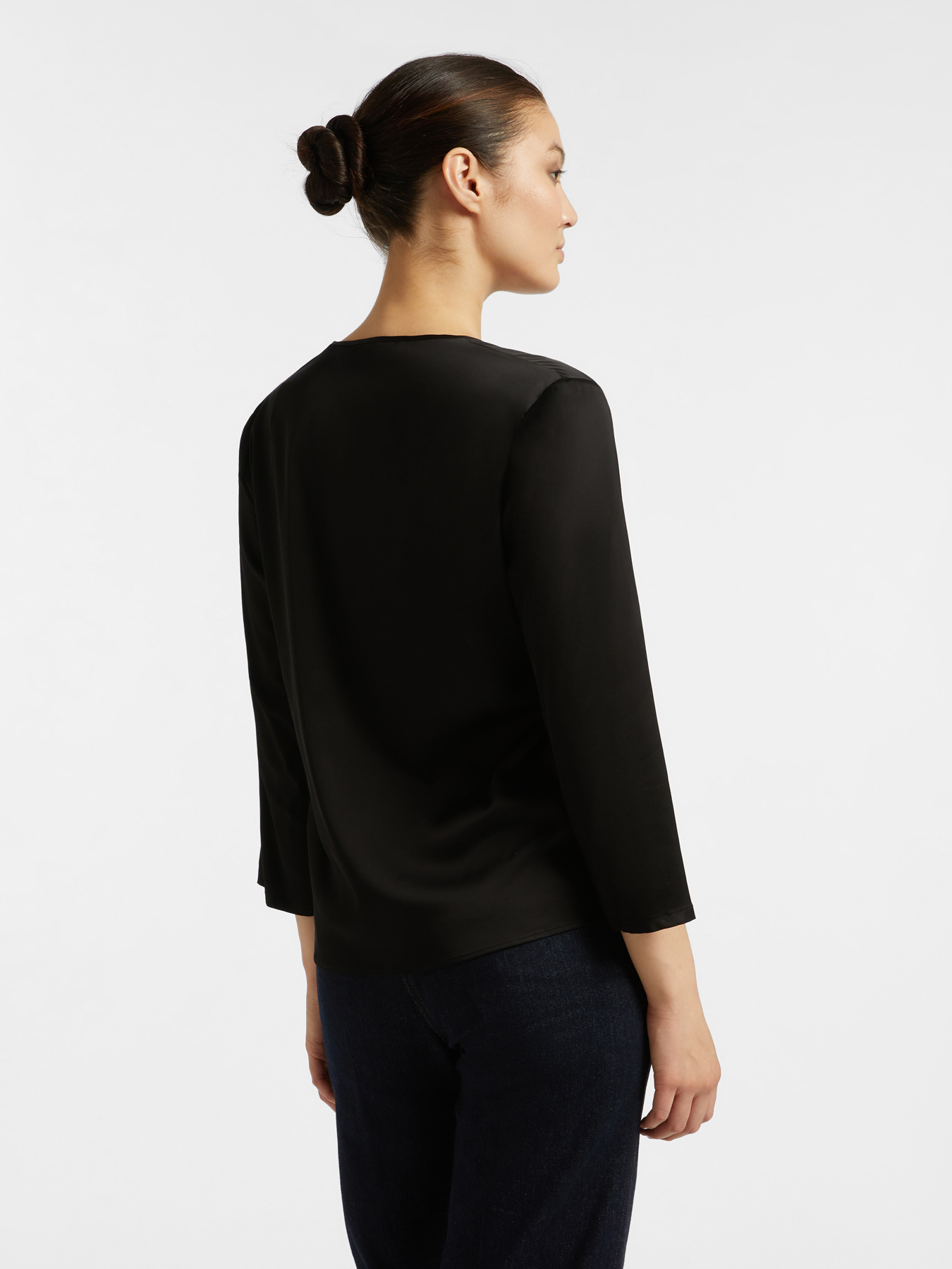 Blusa de raso image number 1
