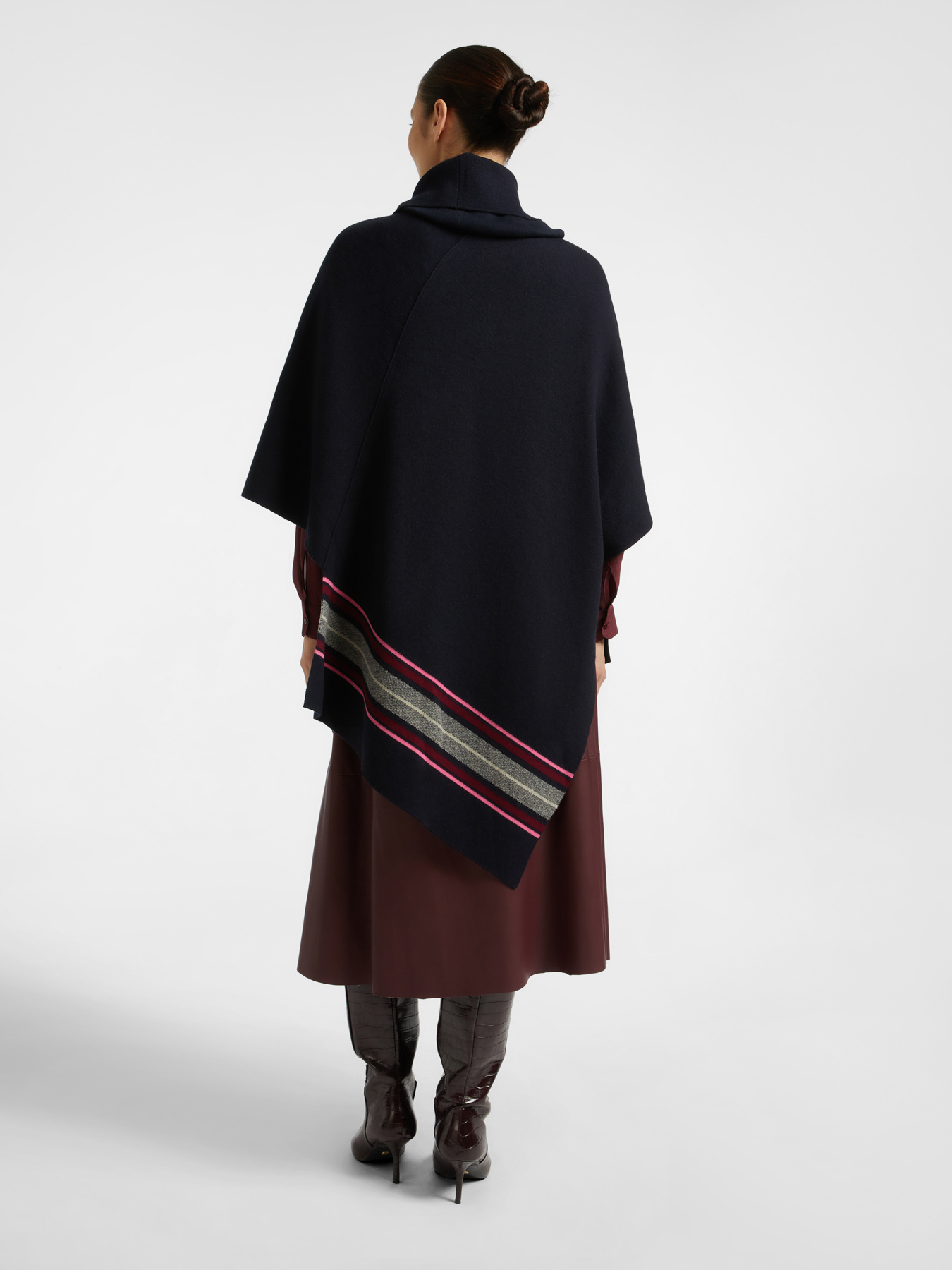 Capa asim&eacute;trica image number 1