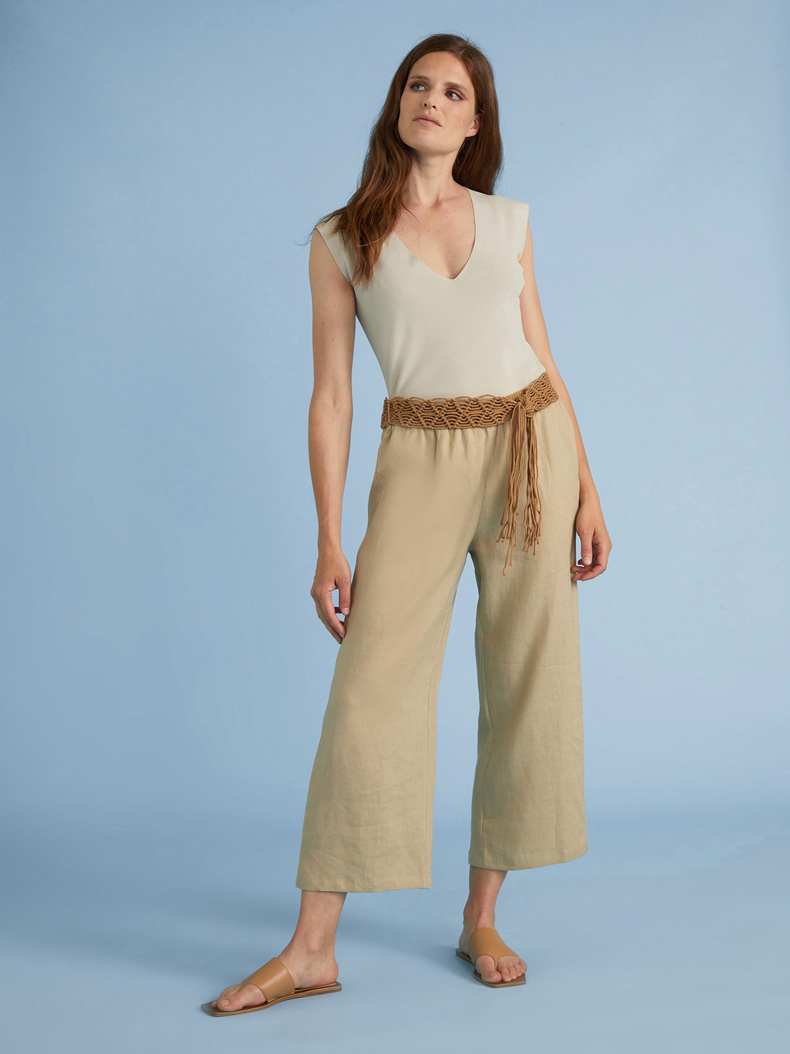 Pantaloni cropped in lino con cintura in corda - ElenaMiro.com
