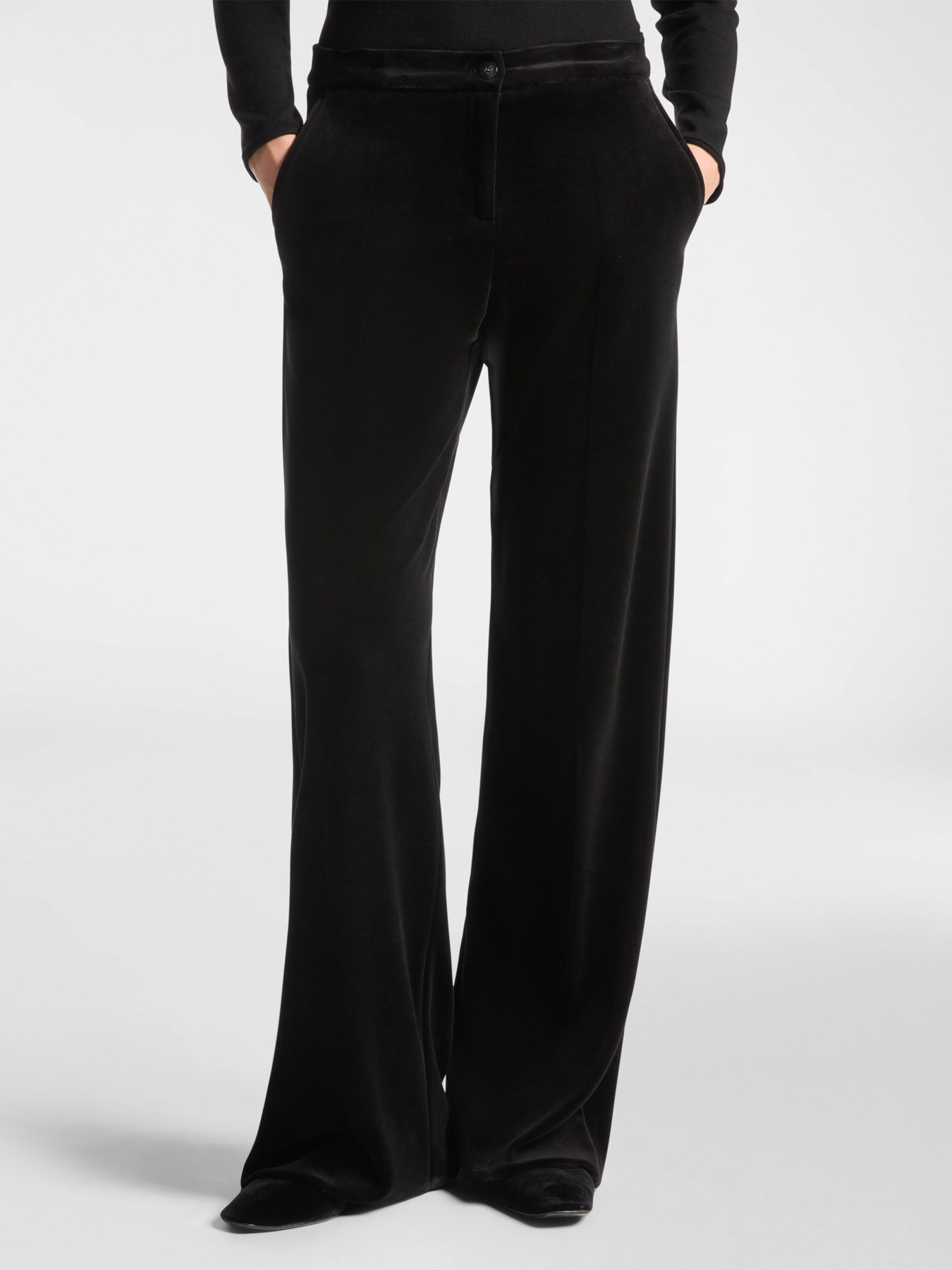 Pantalon masculin en velours image number 2