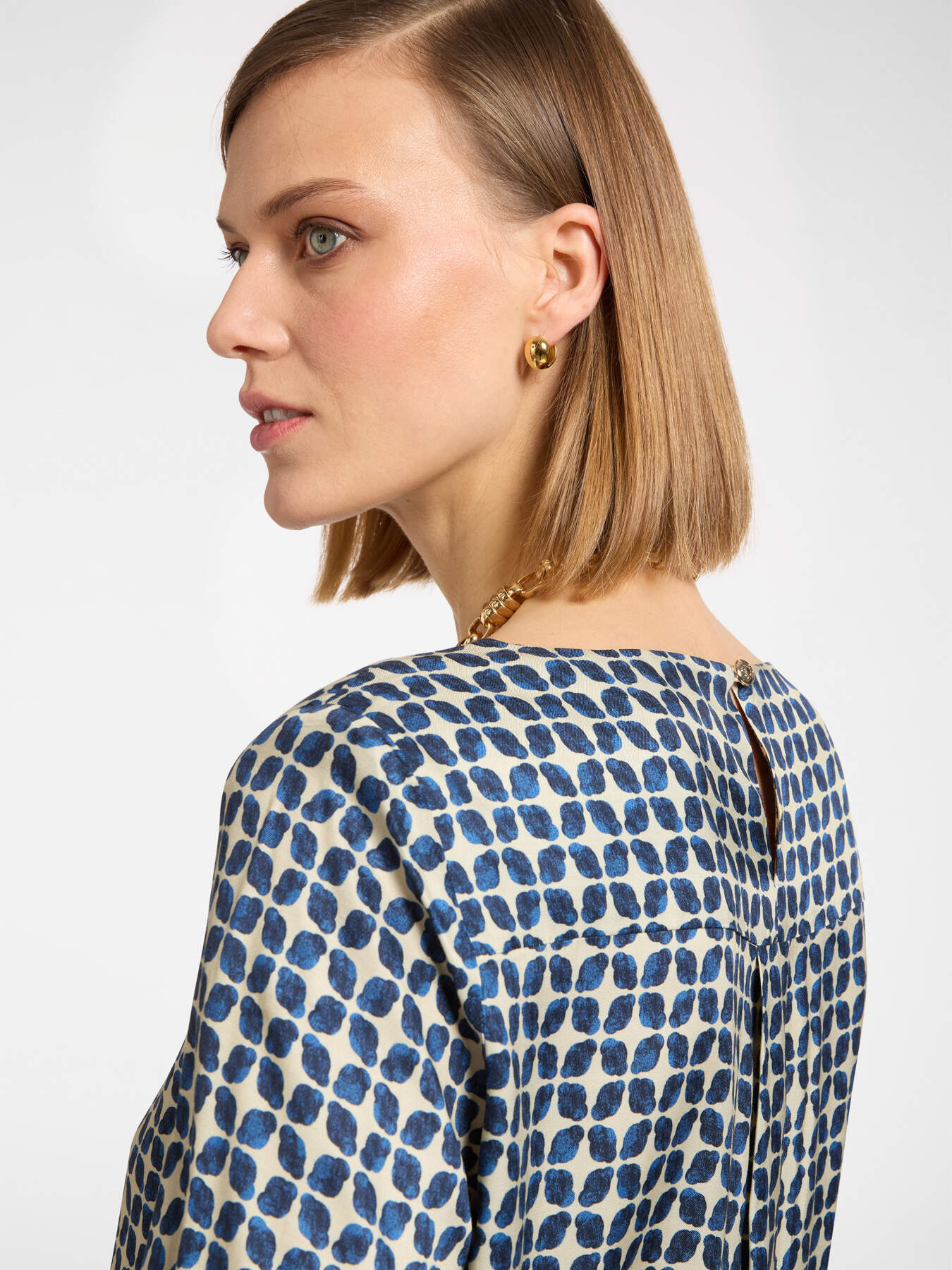 Printed blouse image number 3