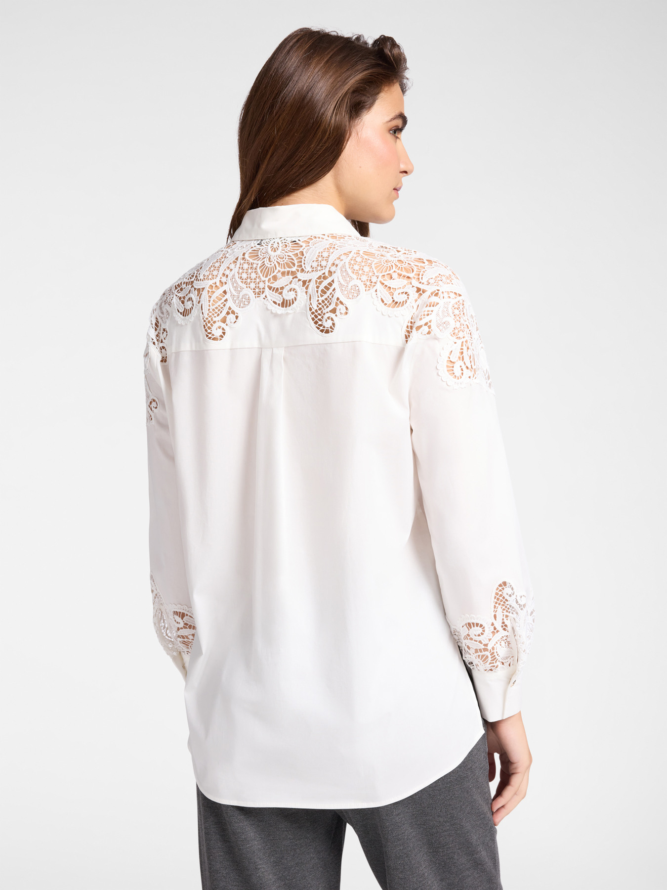 Camisa com renda image number 1