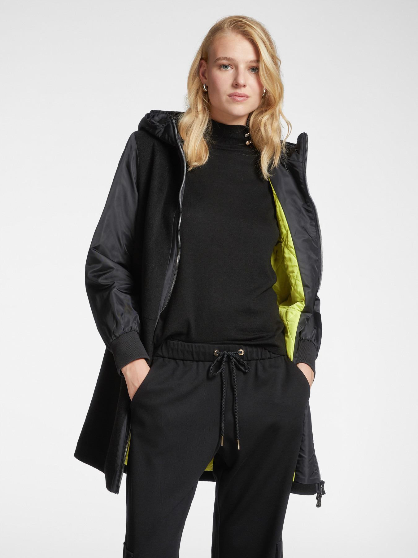 Parka aus Wollstoff und Nylon mit Kapuze image number 1