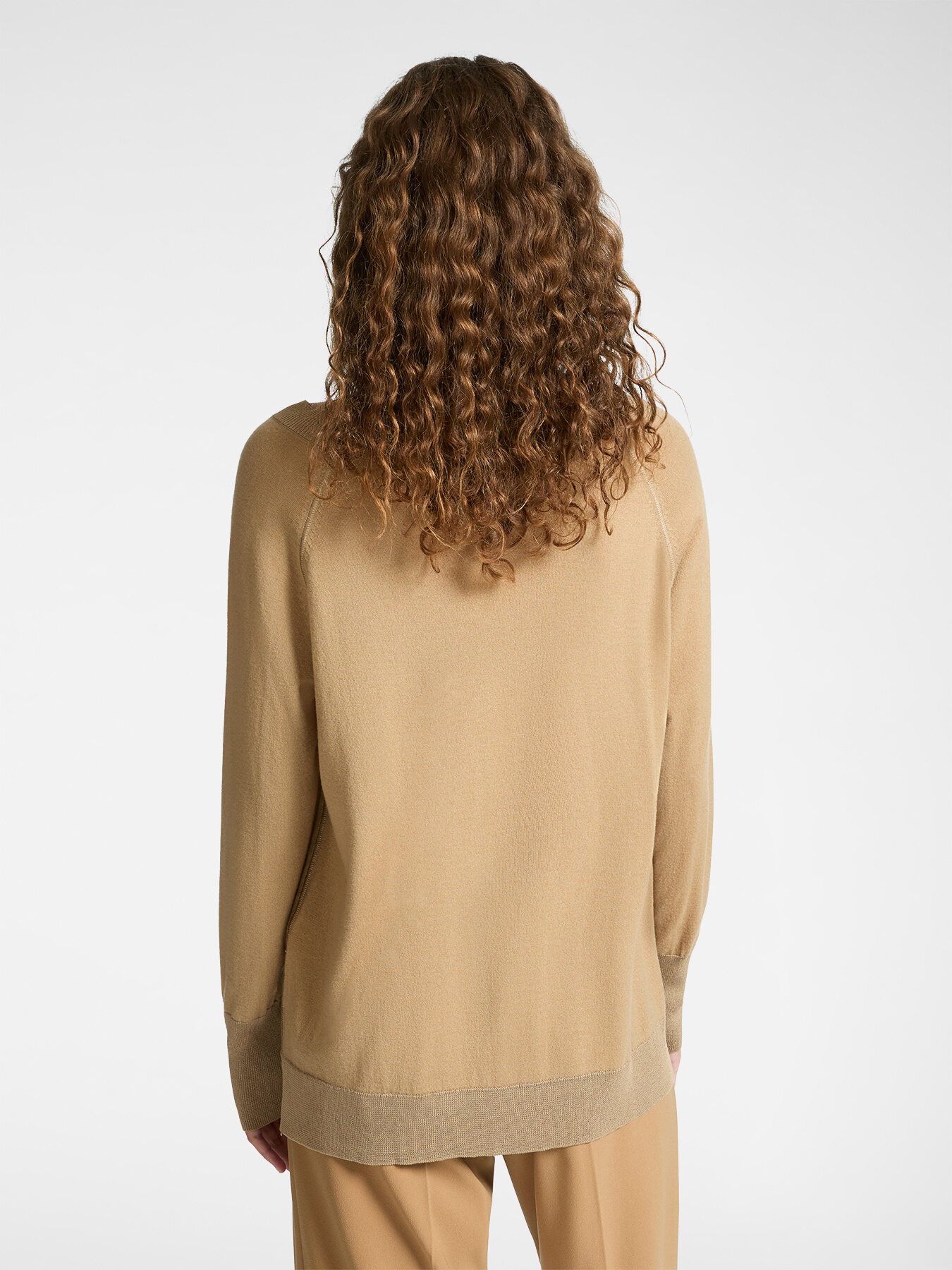 Pull doux au toucher avec boutons image number 1