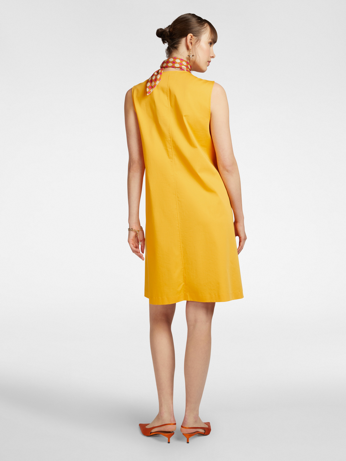 Kleid in A-Linie mit Kn&ouml;pfen an den Schultern image number 1