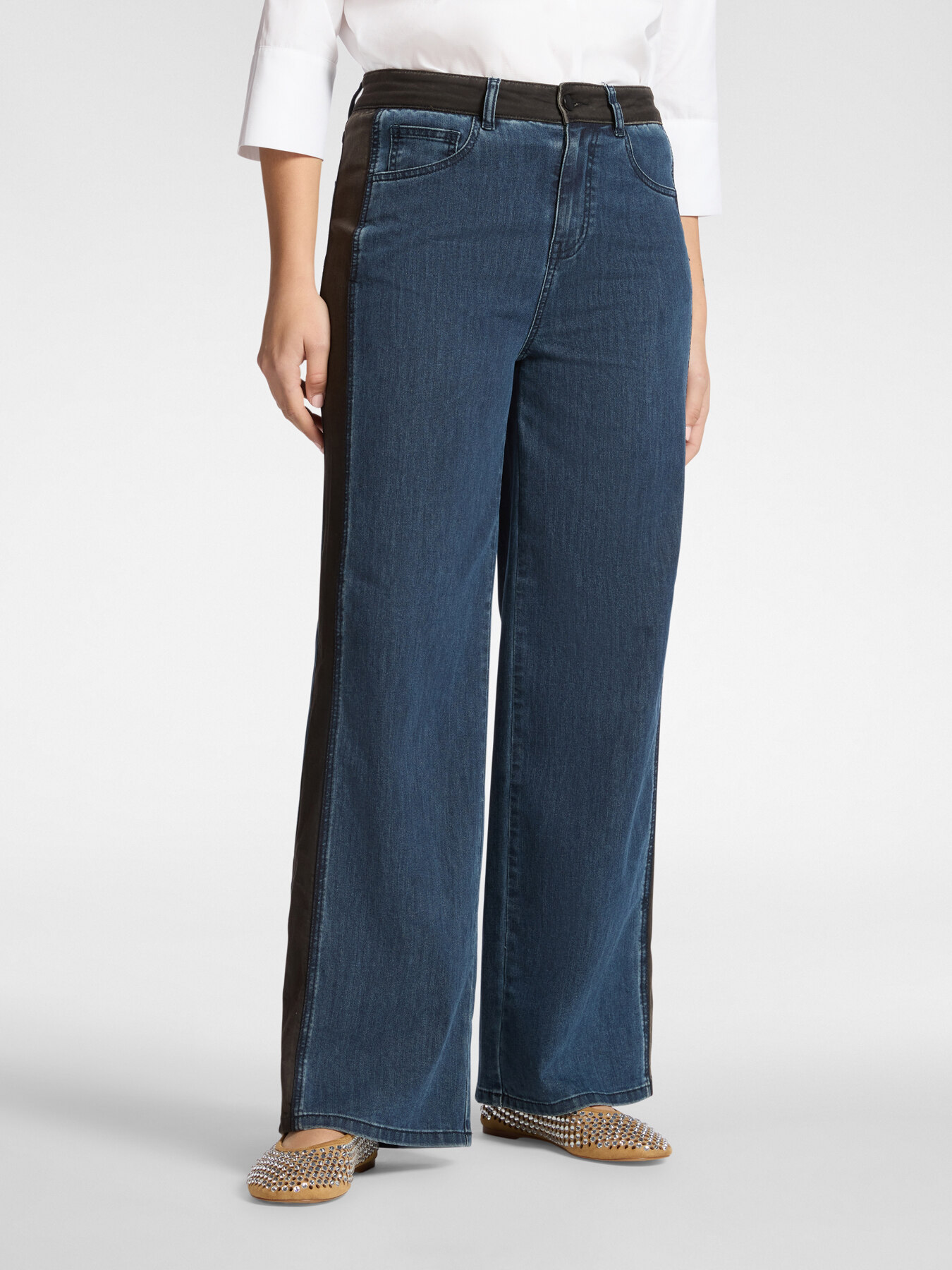 Jeans de pierna ancha con perfiles laterales,  "Wanda" image number 2