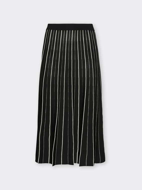 Pleated skirt