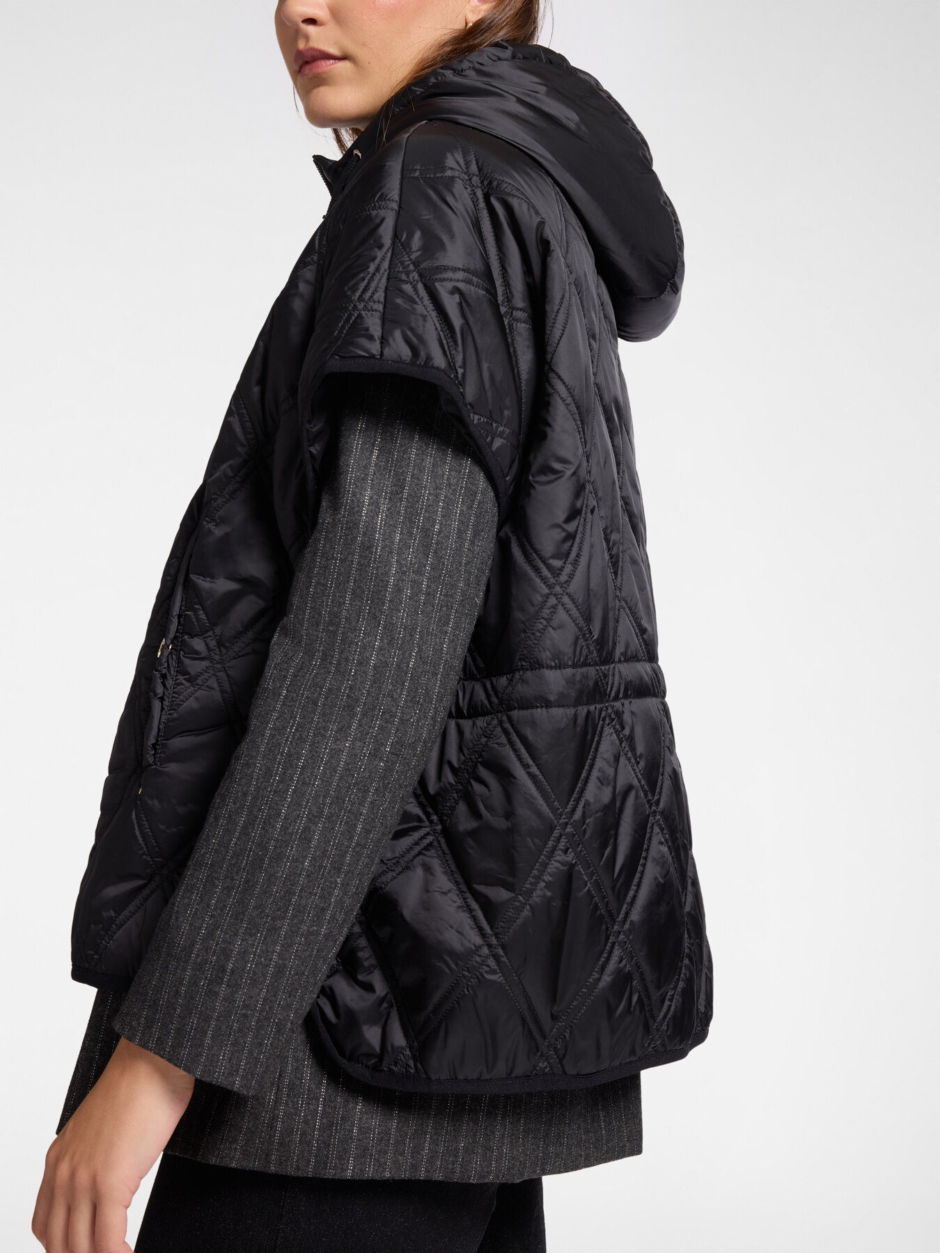 Steppjacke mit kurzen Ärmeln image number 3