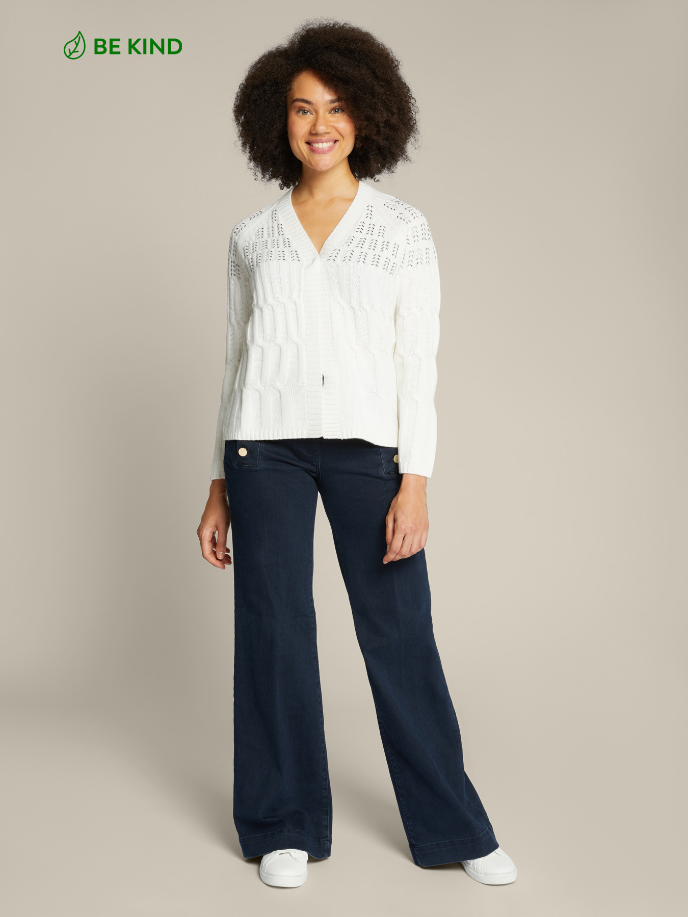 Sustainable wool sweater with applications image number 1