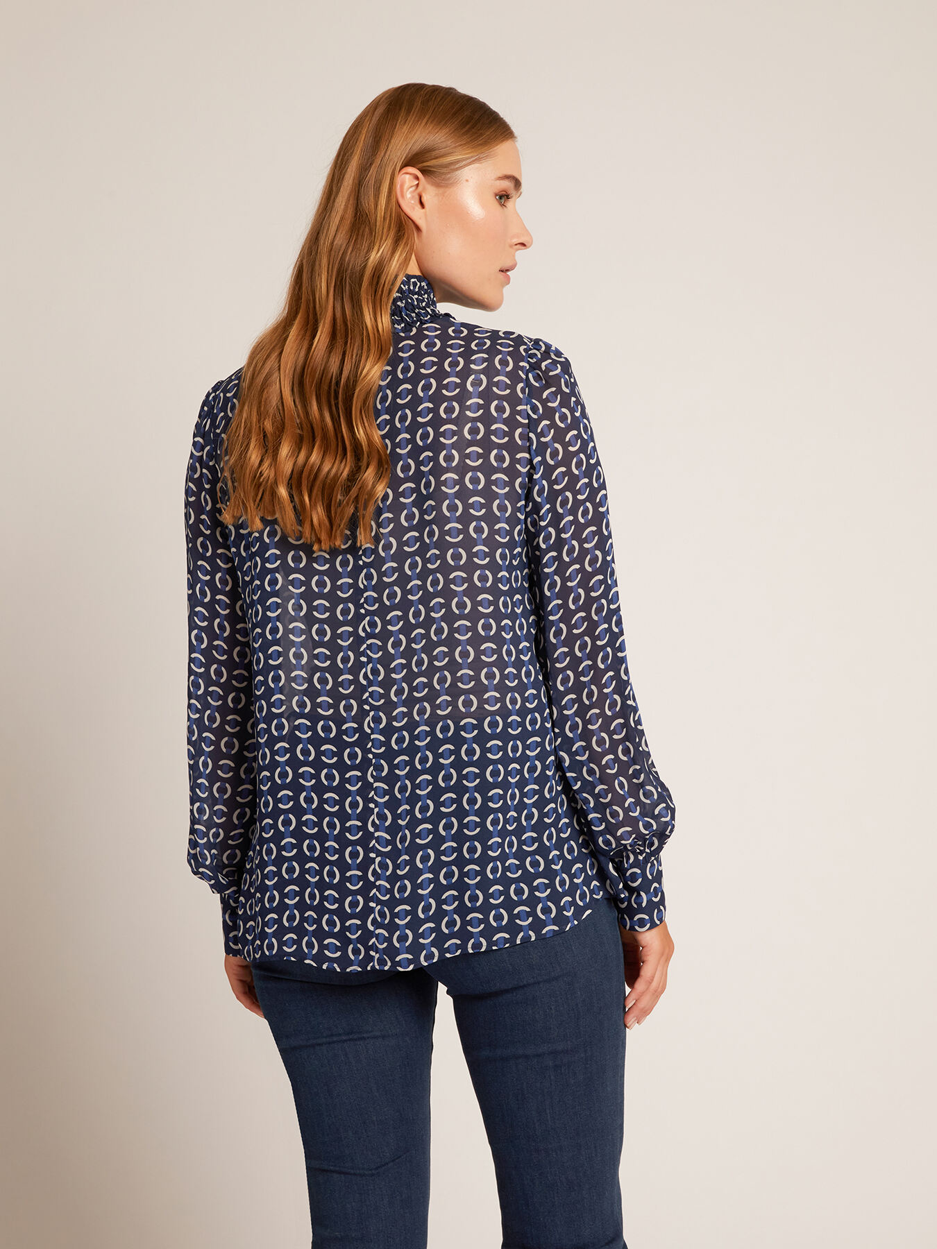 Blusa in georgette stampata image number 1