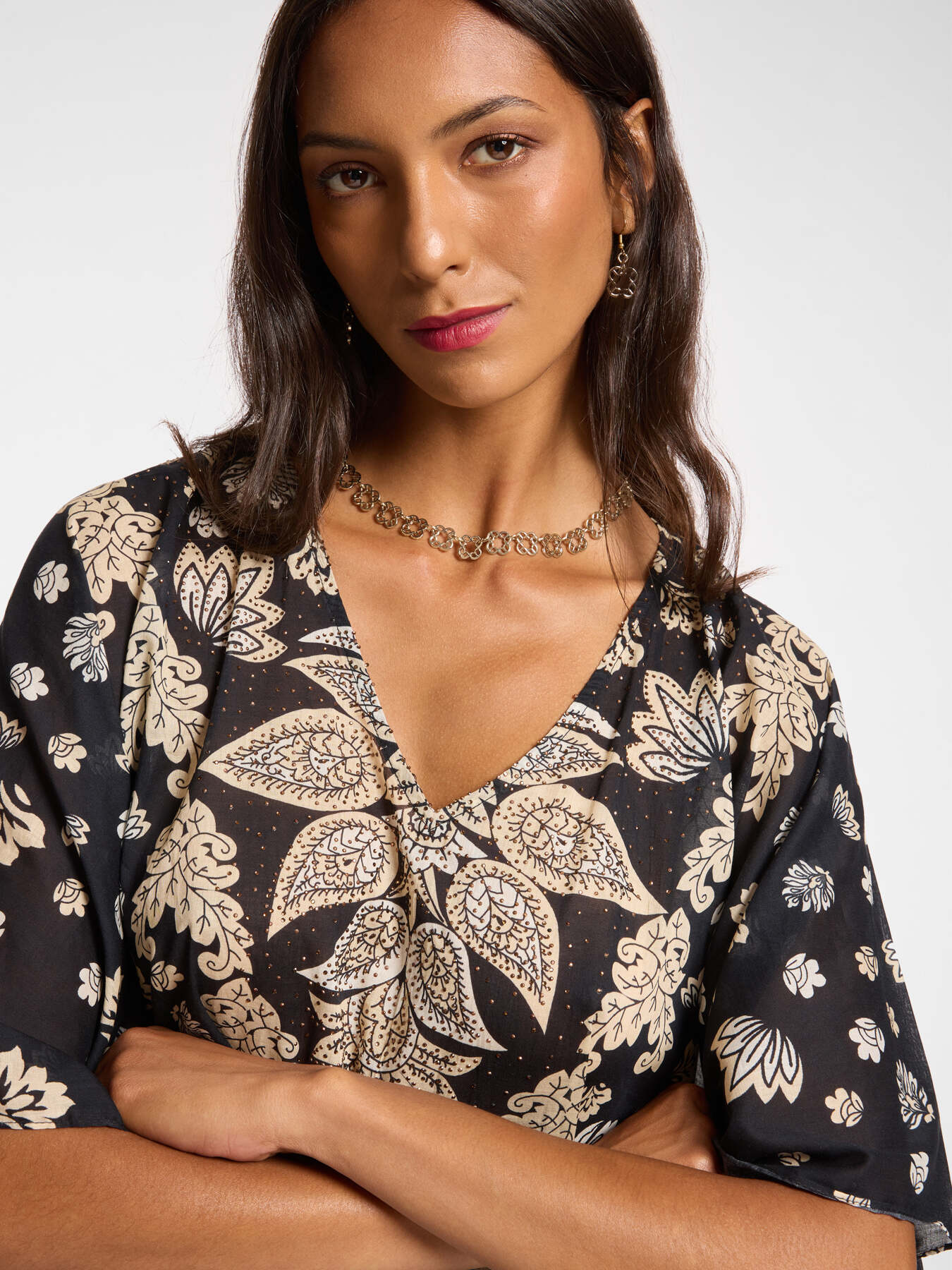 Printed and embroidered caftan image number 3