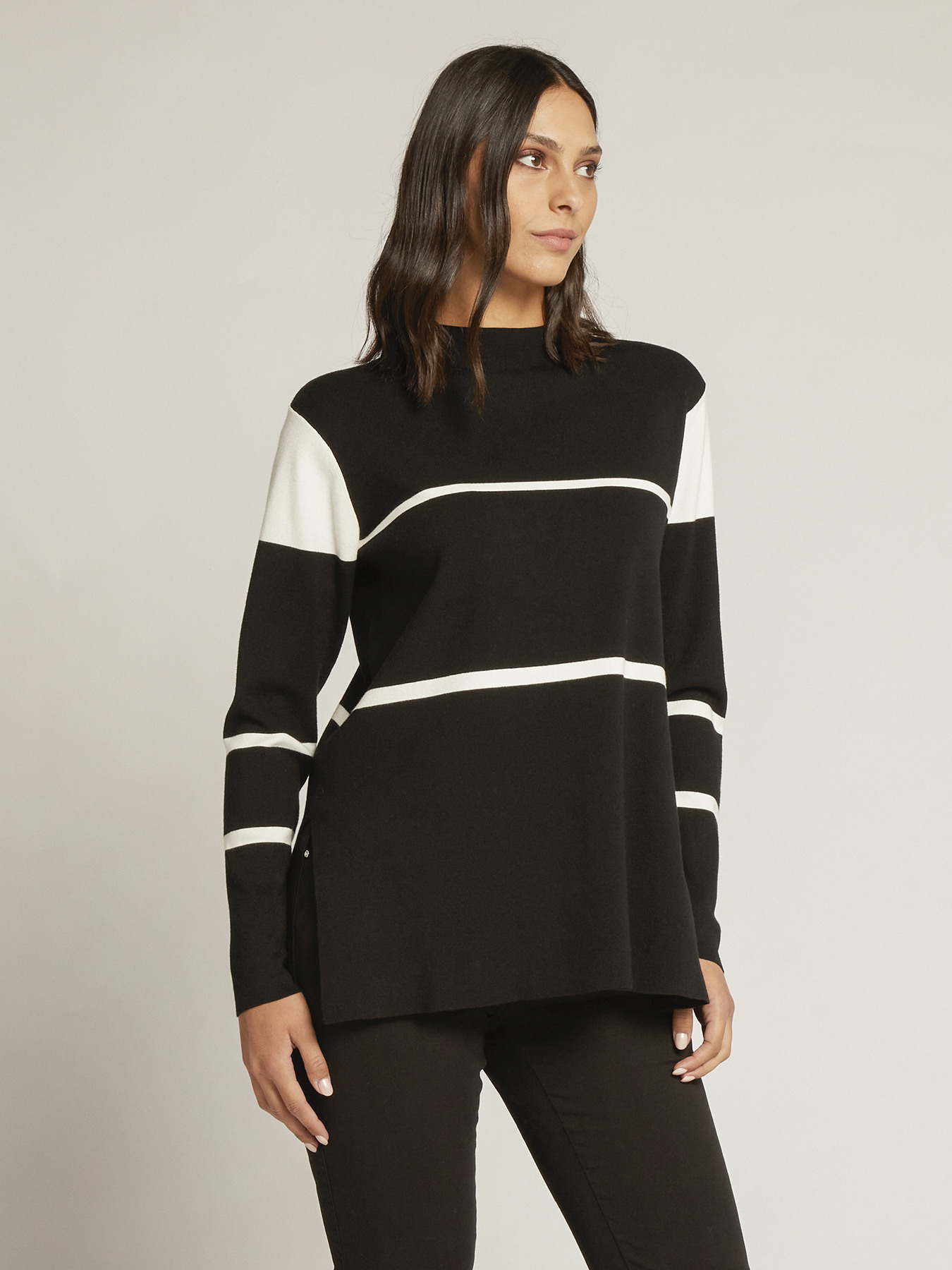 Pull bicolore image number 3