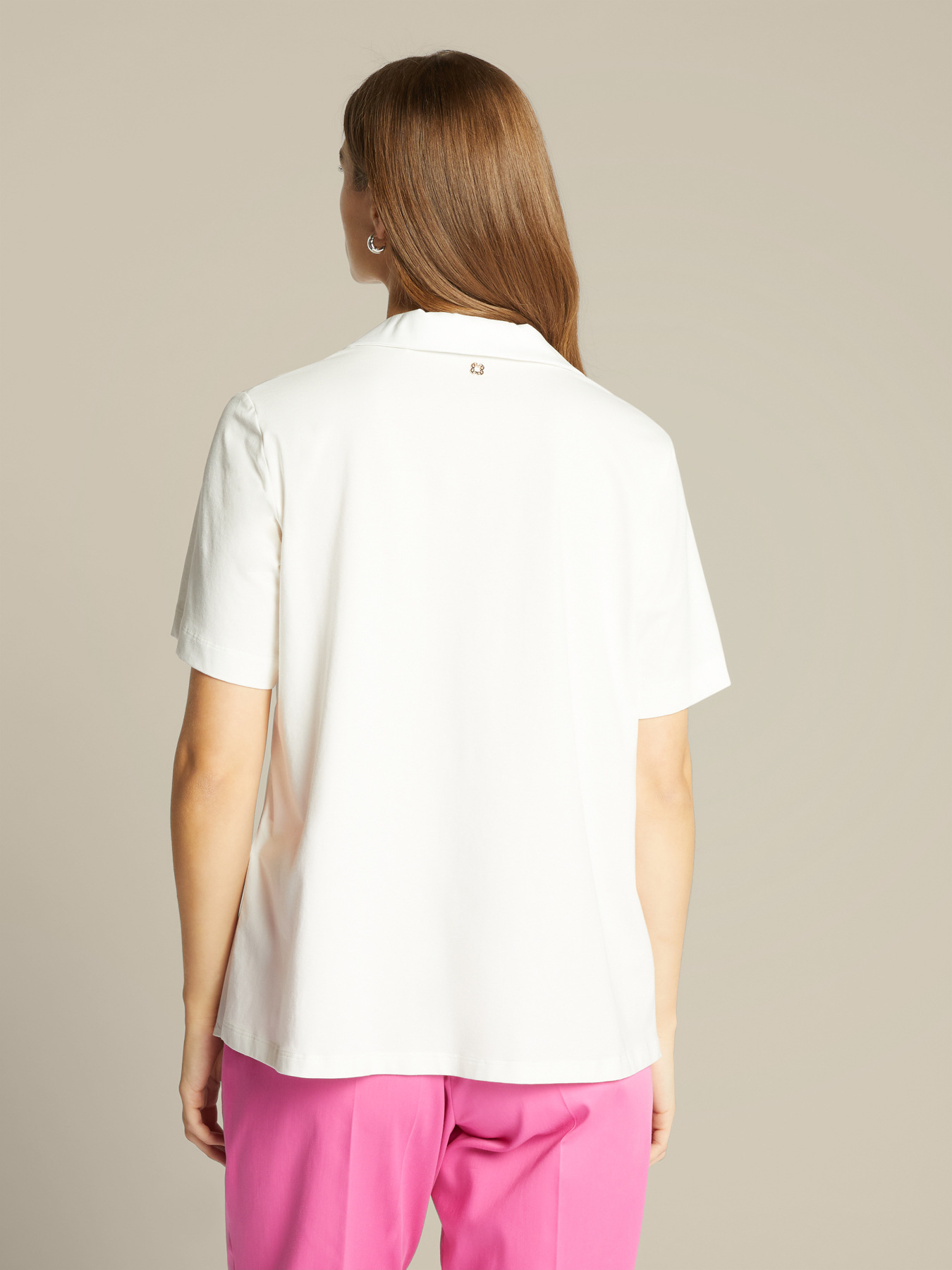 T-shirt with collar and lapels image number 1