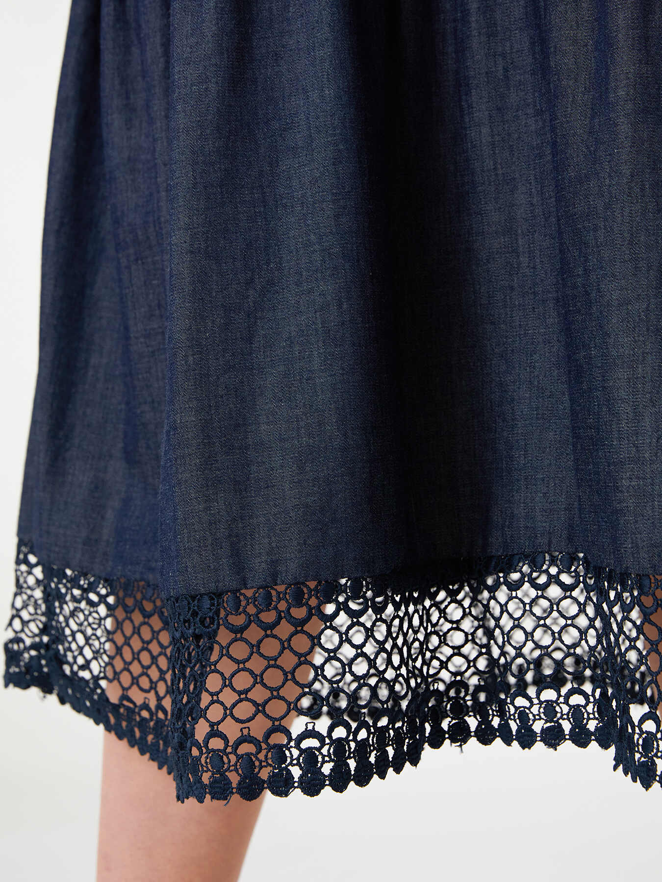 Langes Kleid aus Chambray image number 3