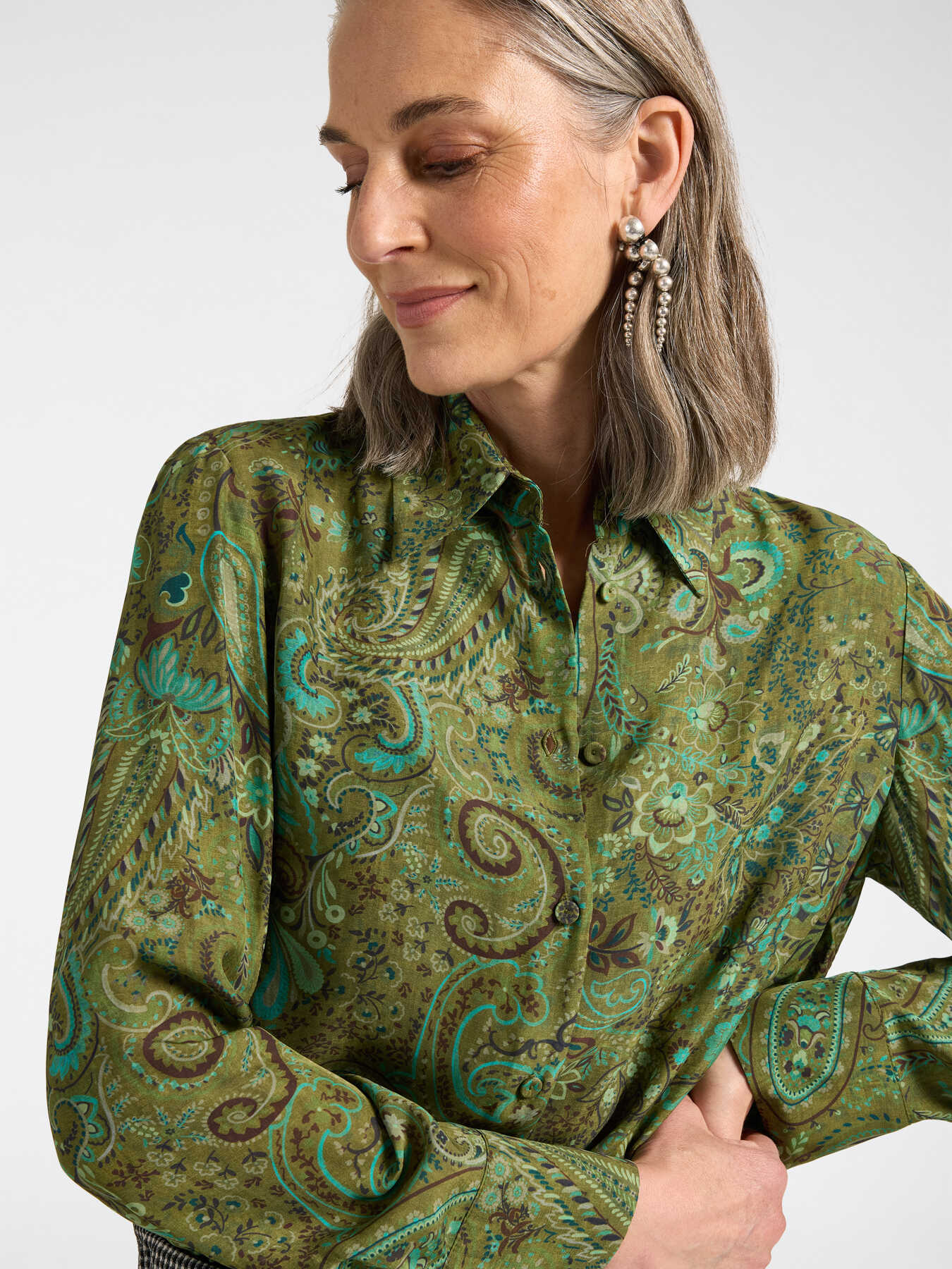Chemise en viscose imprim&eacute;e paisley image number 3