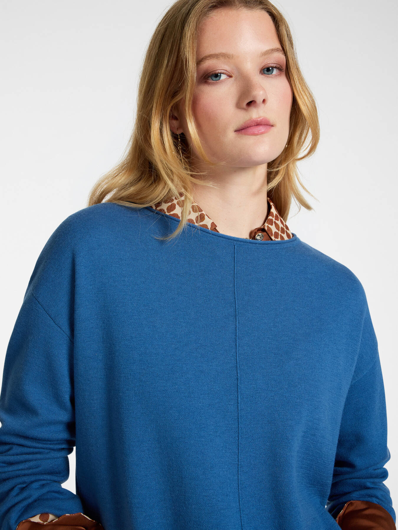 Maglia con scollo a barchetta image number 2