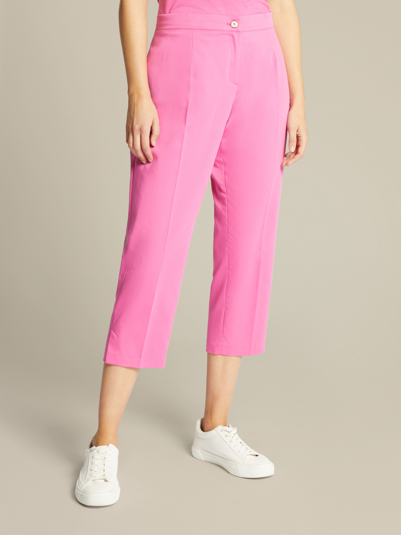 Pantaloni Capri in tessuto sostenibile image number 2