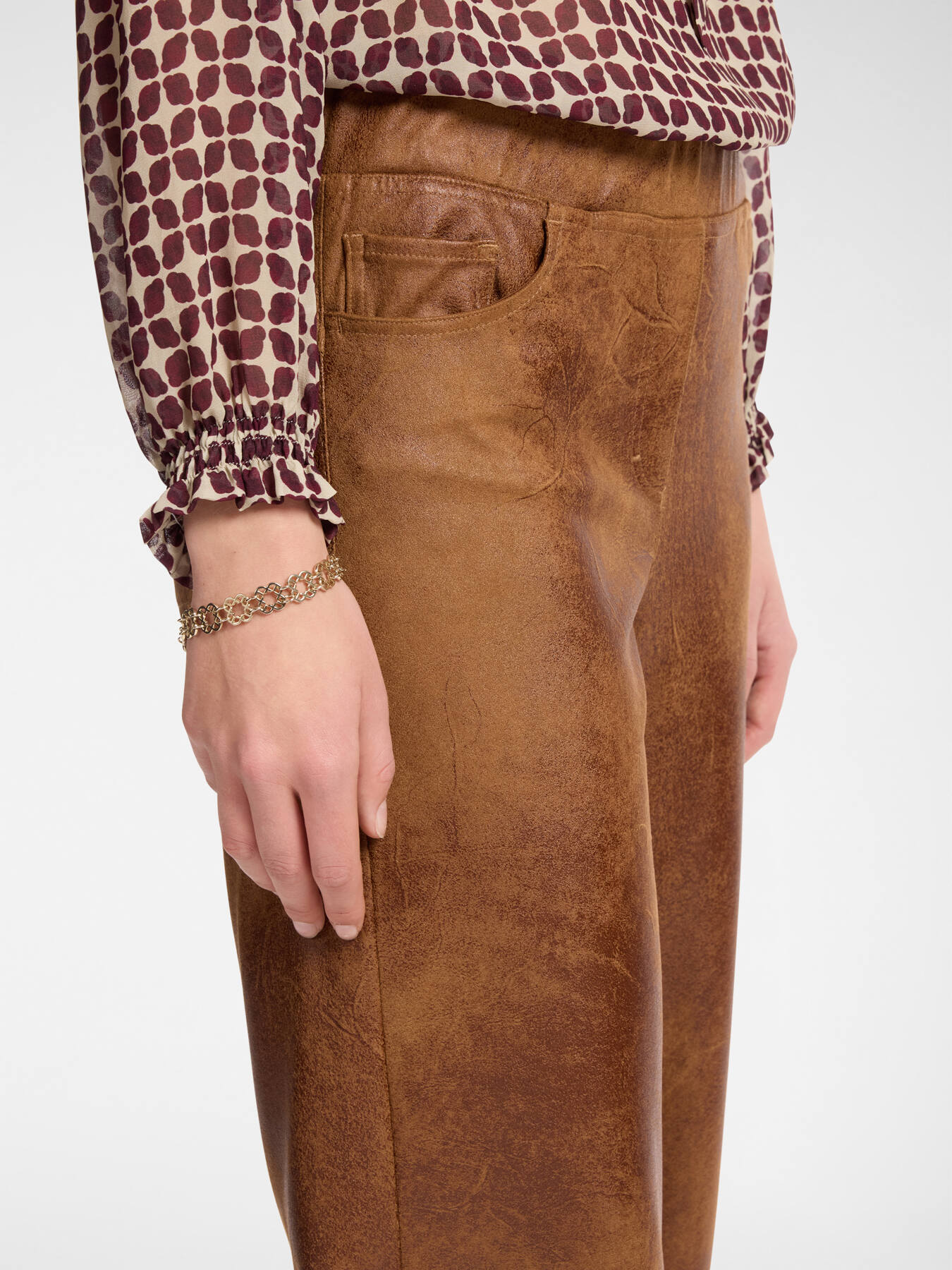 Pantalon en tissu effet vintage image number 3