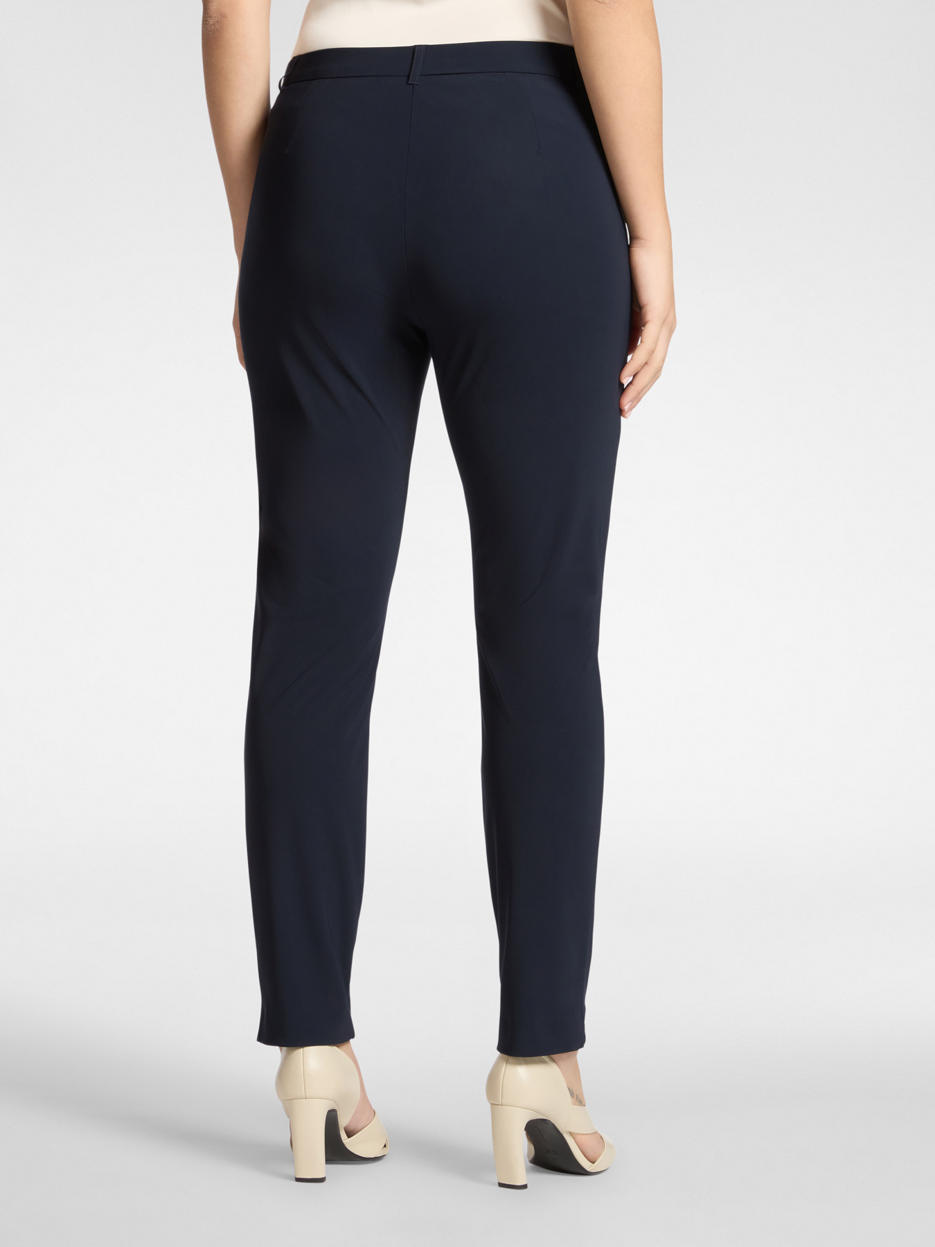 Chino-Hosen aus Jersey image number 1