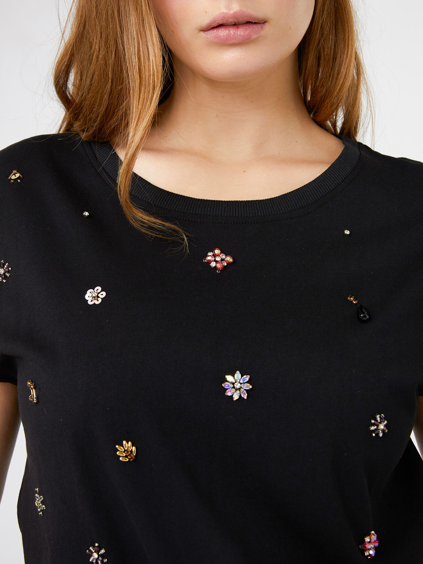 Besticktes T-Shirt image number 4