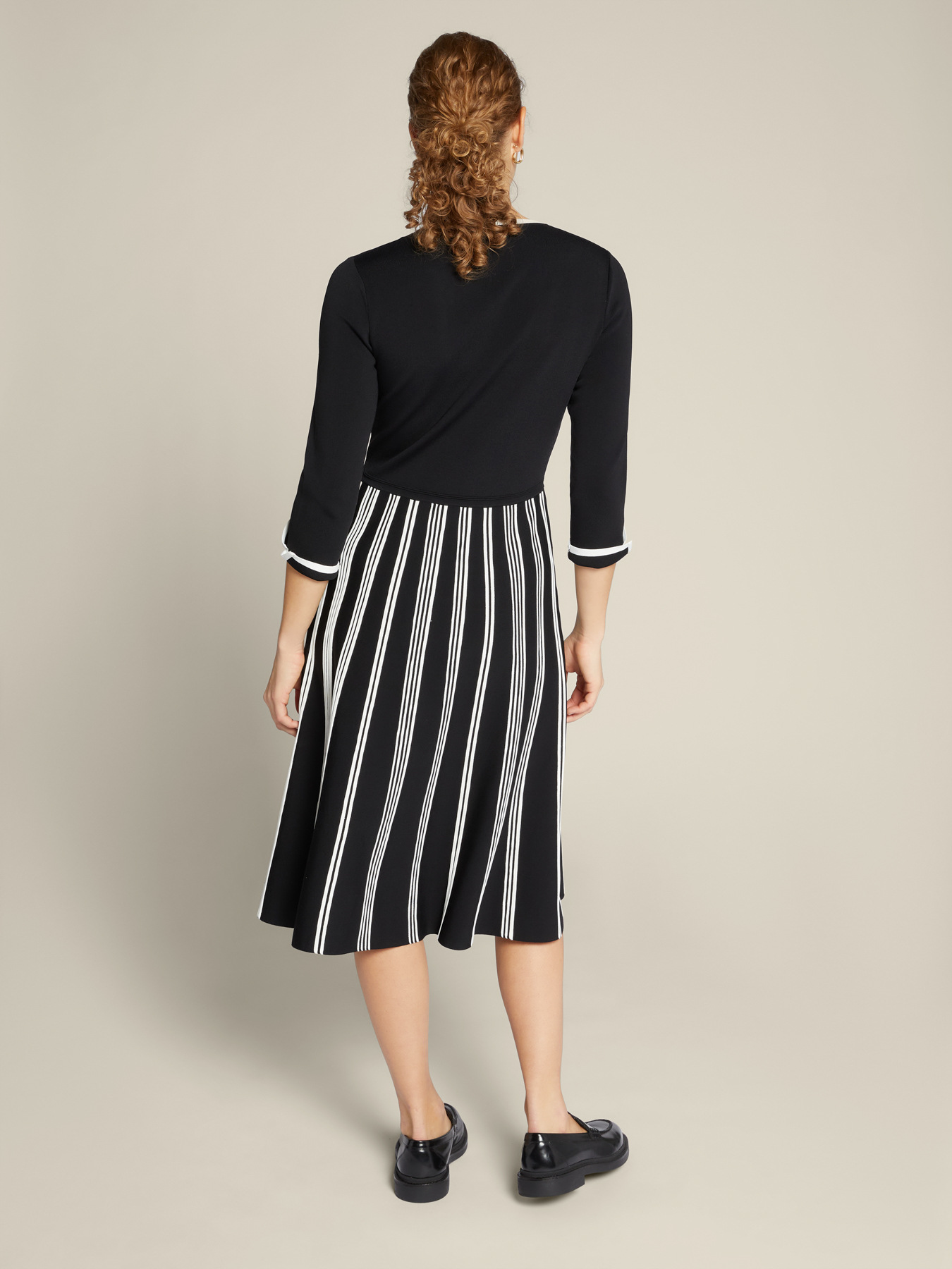 ECOVERO&trade; viscose pleated tricot dress image number 1