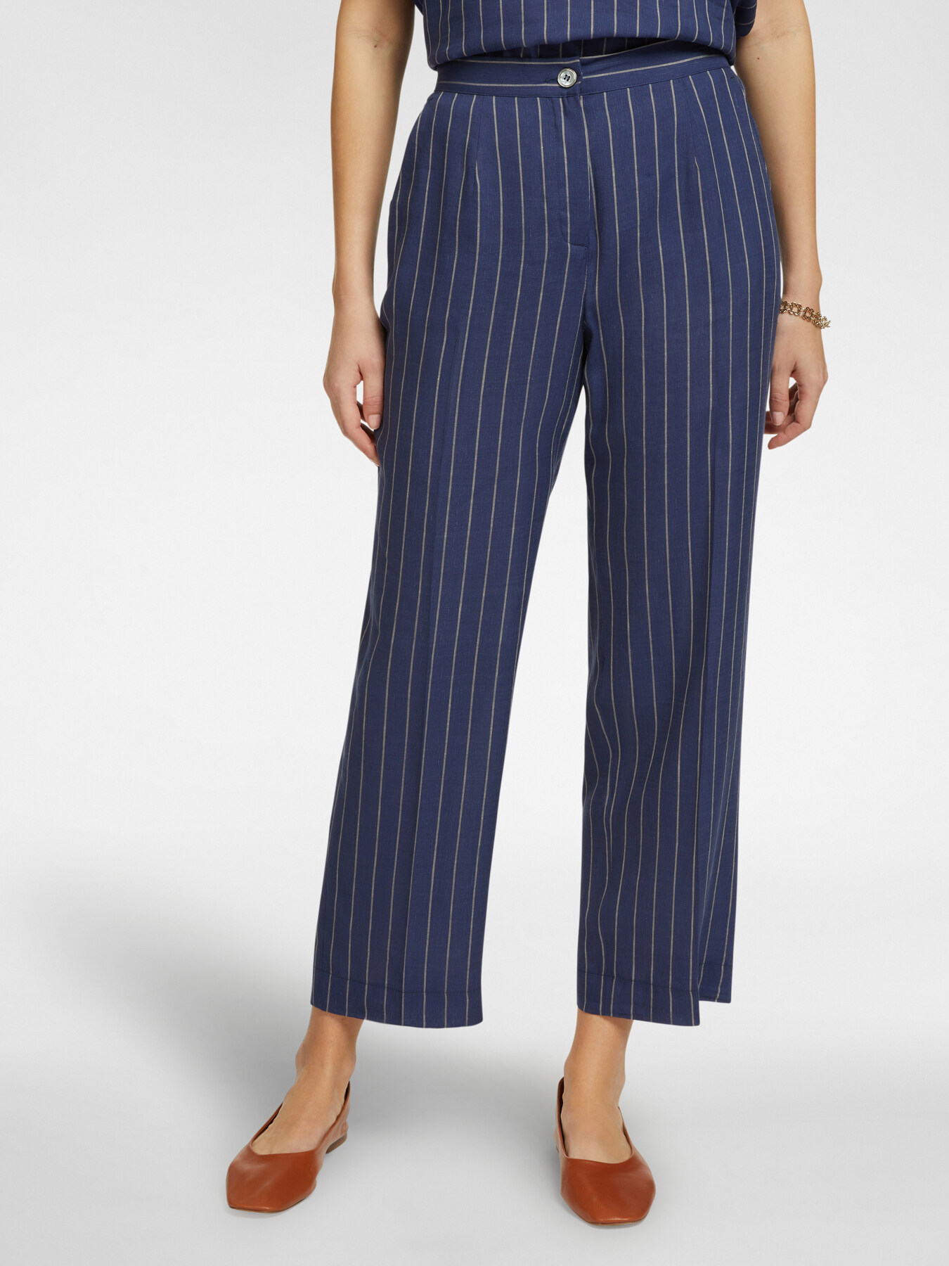 Pantalones de raya diplom&aacute;tica image number 2