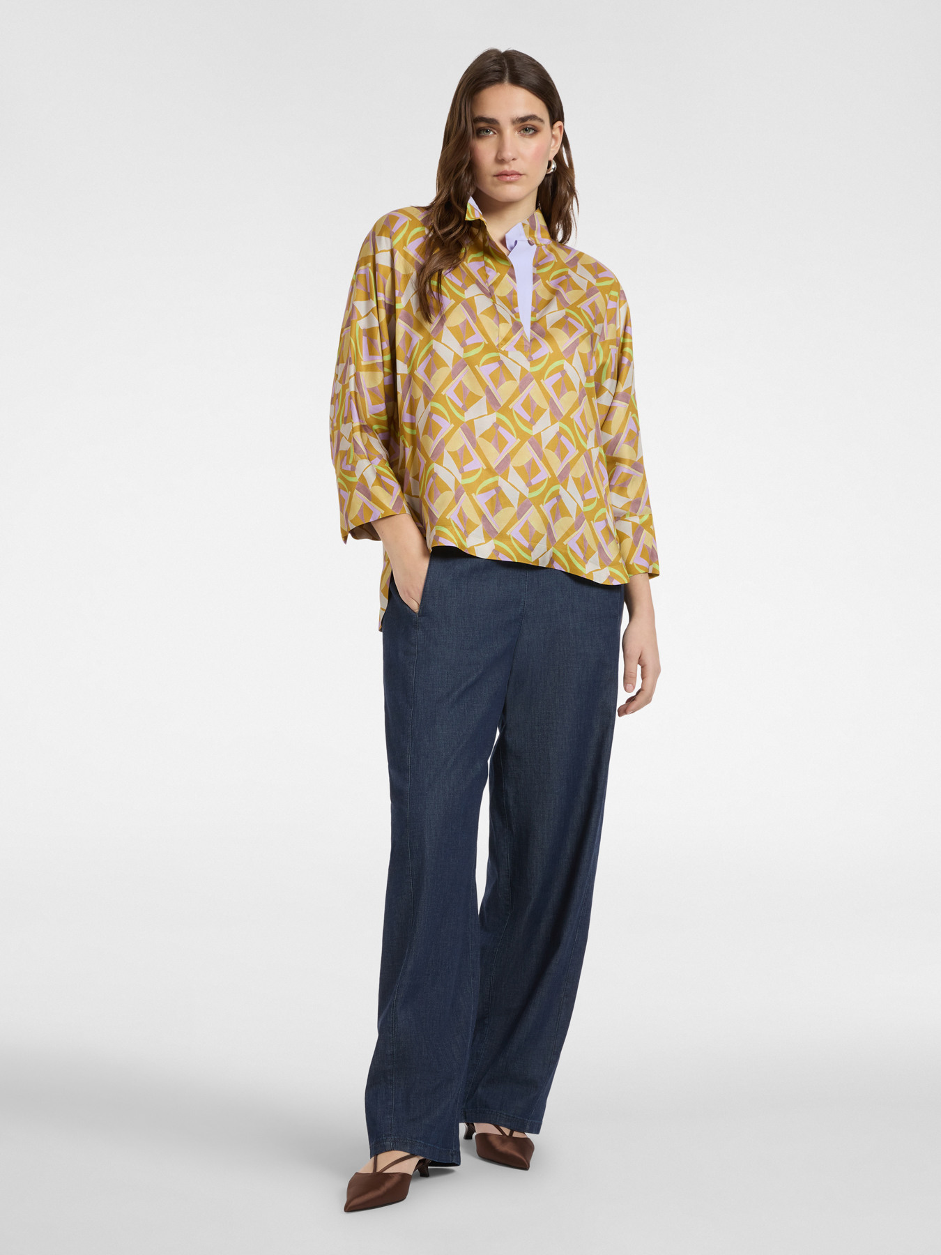 Bluse aus bedruckter Viskose image number 3