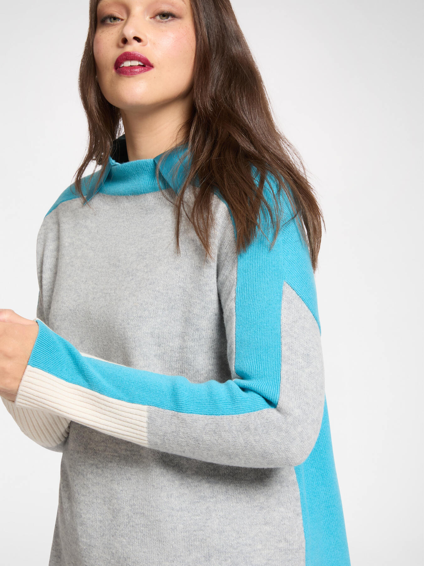 pull en laine &agrave; blocs de couleur image number 3