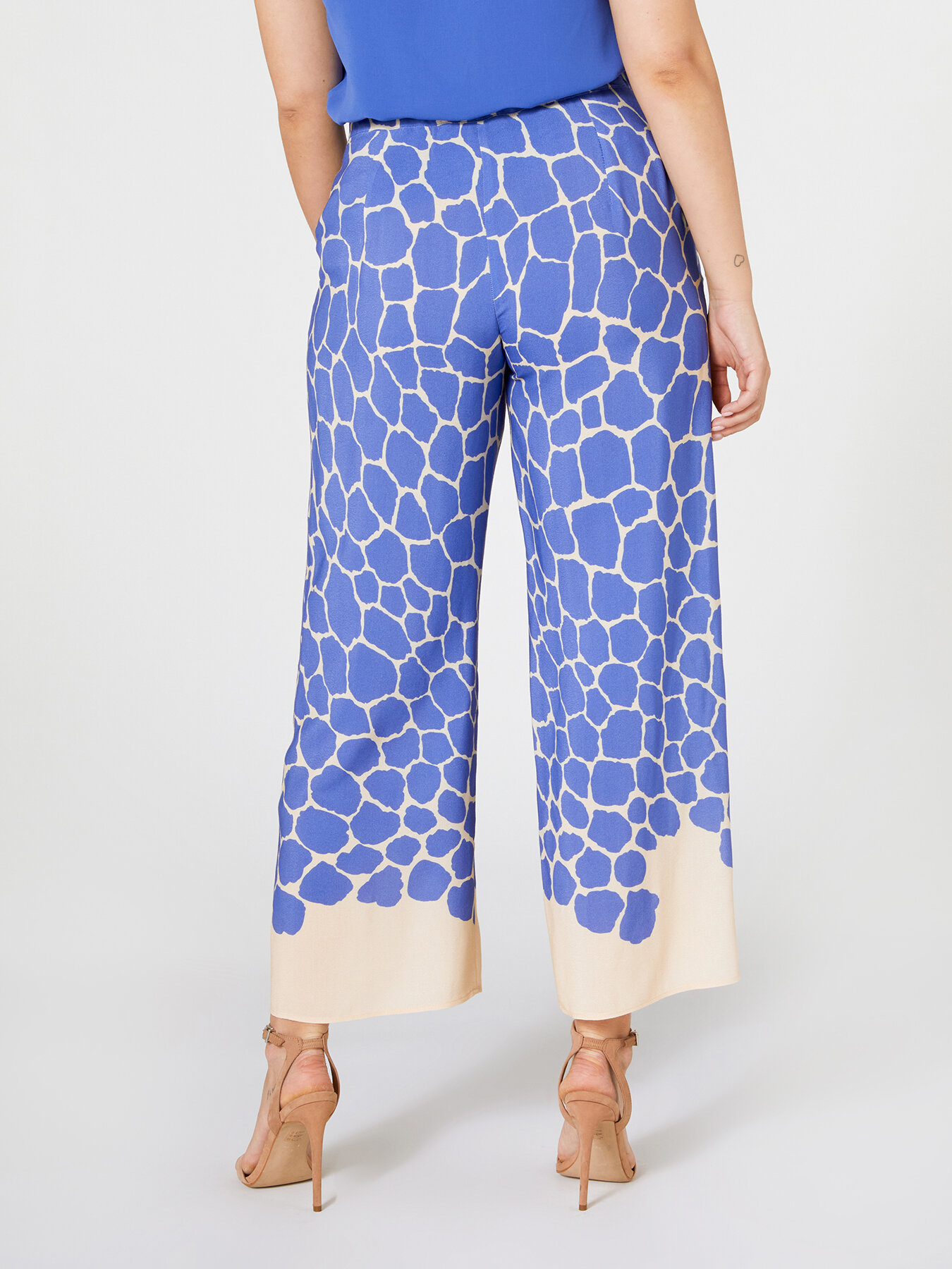 Pantaloni eleganti stampati image number 1