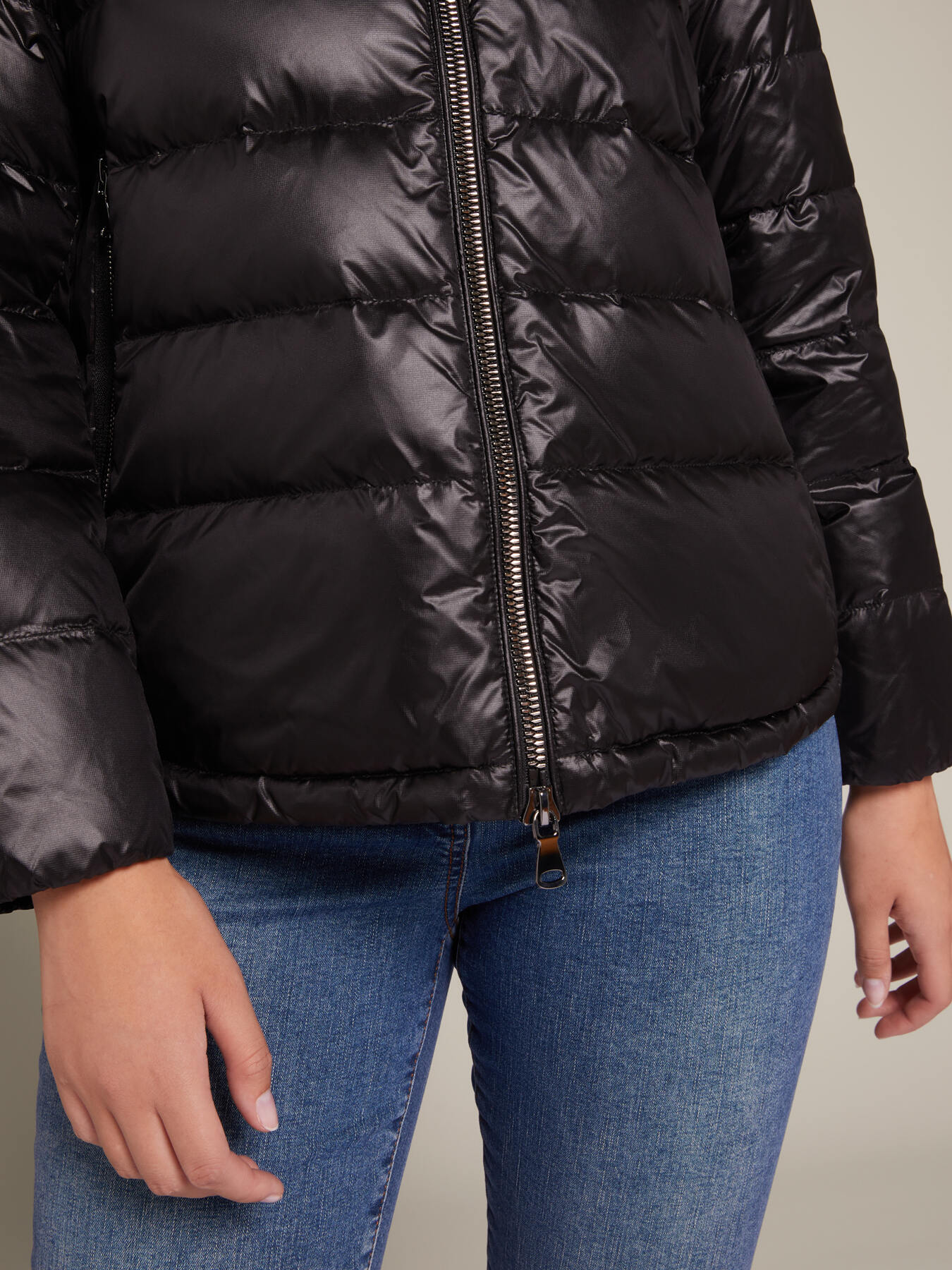 Short down jacket image number 3