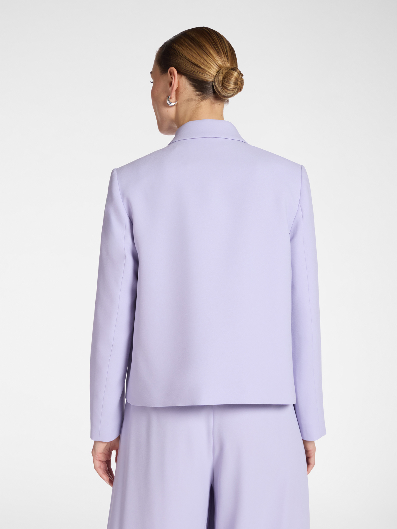 Cr&ecirc;pe fabric jacket image number 1