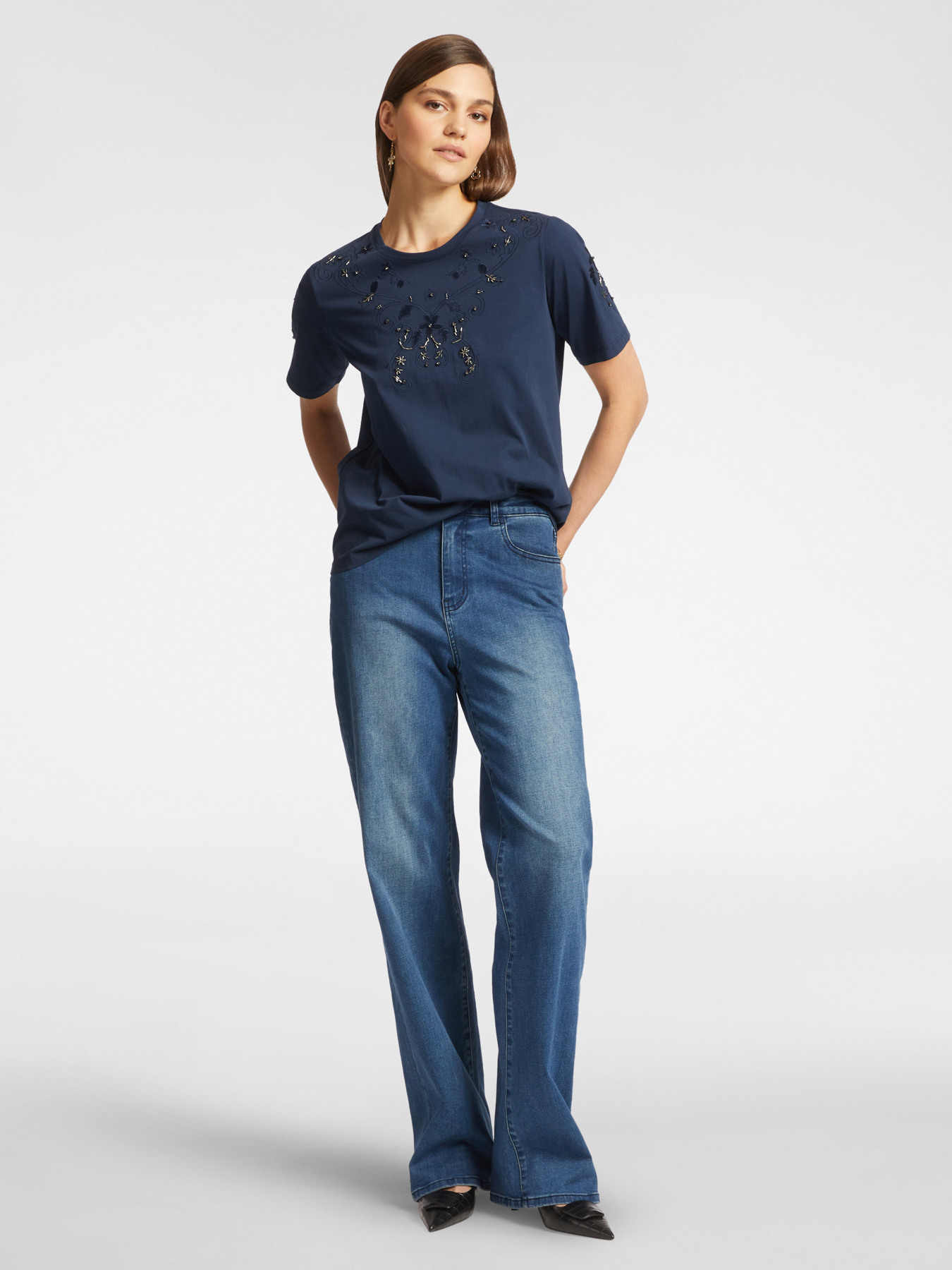 Embroidered T-shirt image number 2