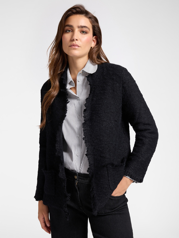 Strickjacke mit Fransen