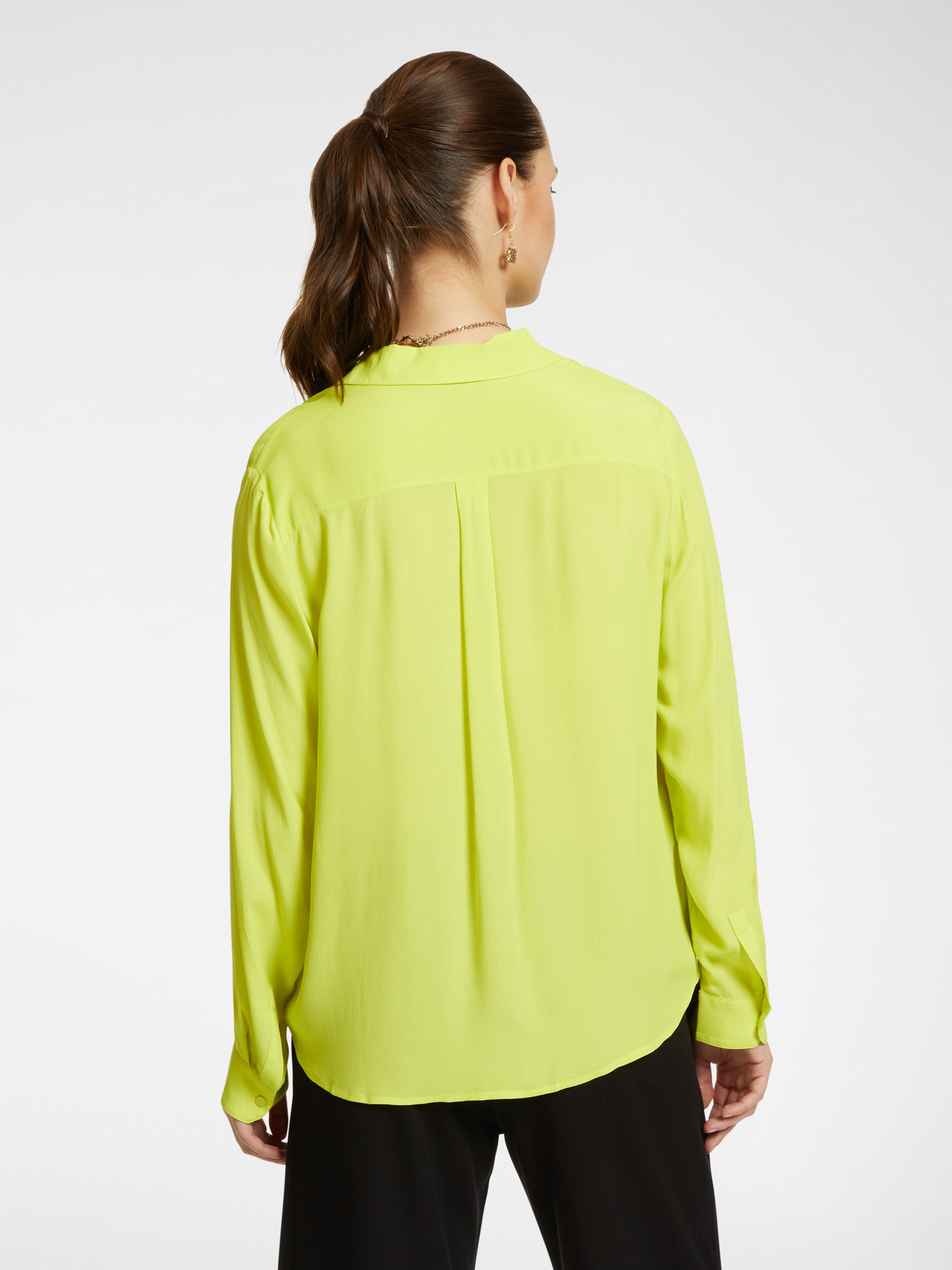 Camisa con borde fruncido image number 1