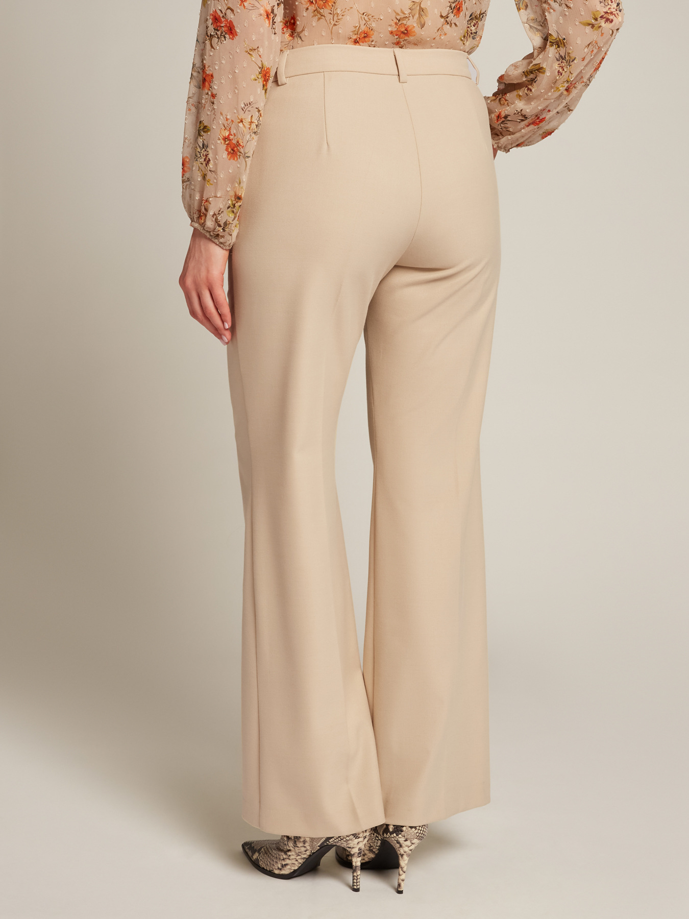 Pantalones rectos image number 1