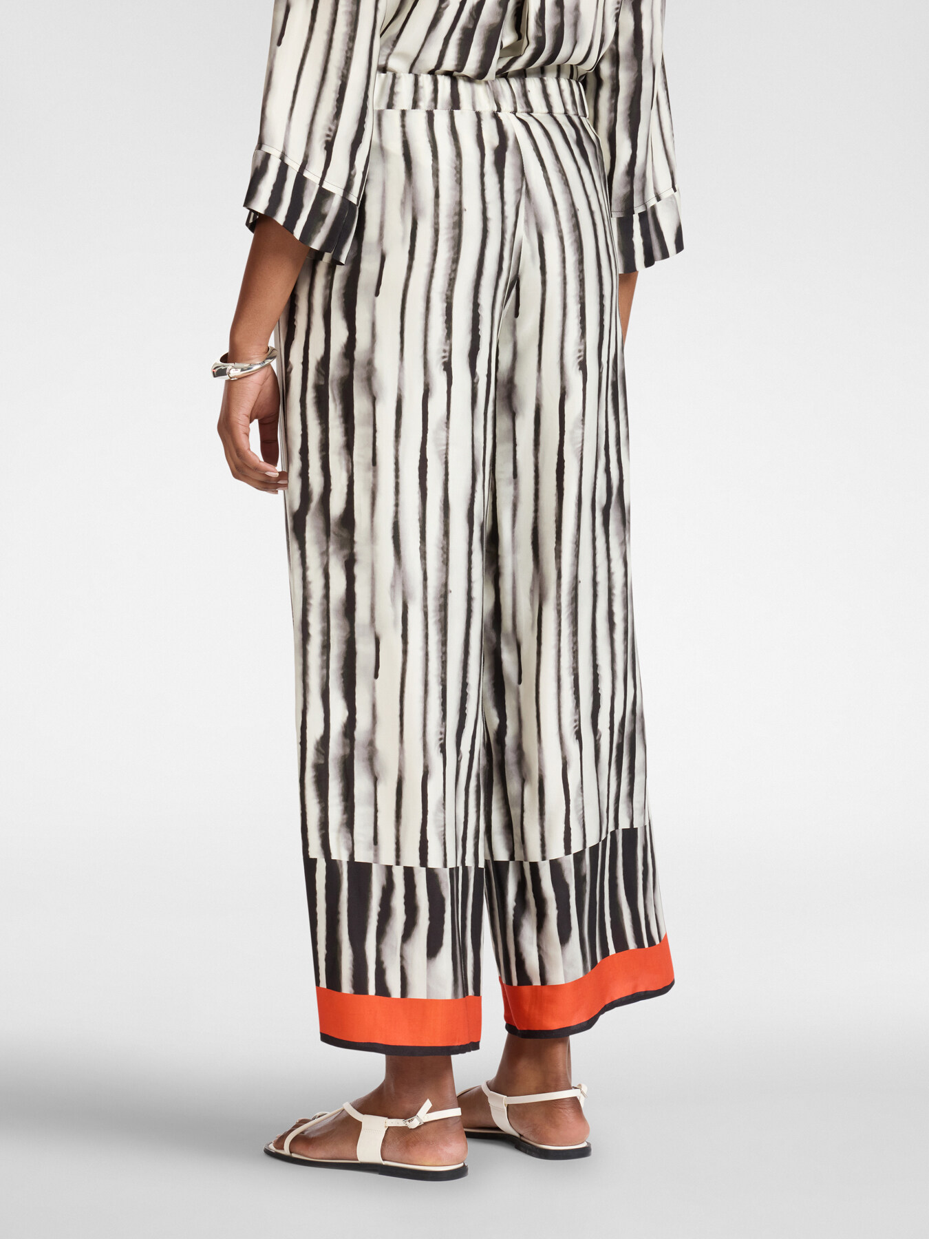 Printed viscose palazzo pants image number 1