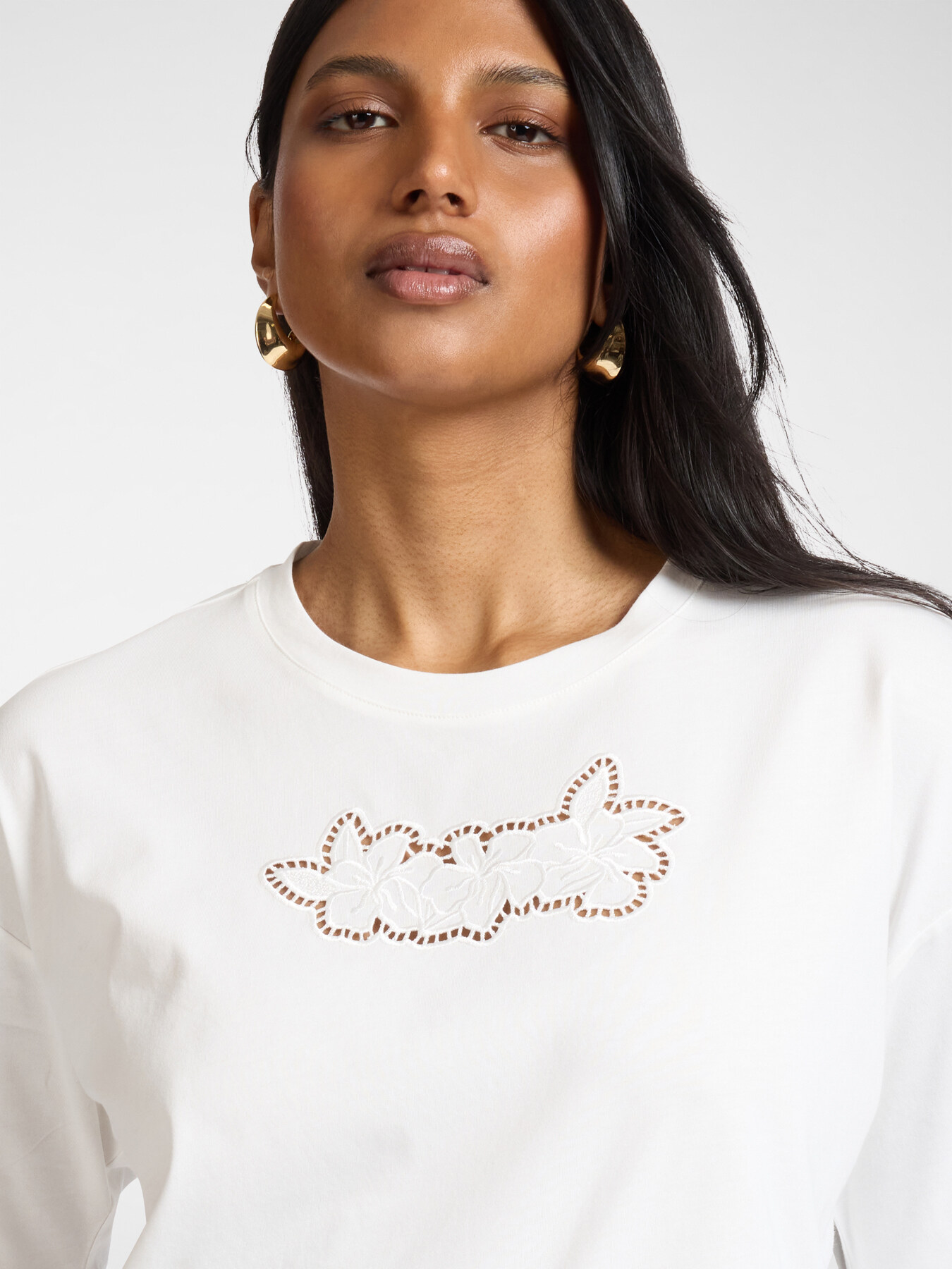 T-shirt in cotone con ricamo image number 3