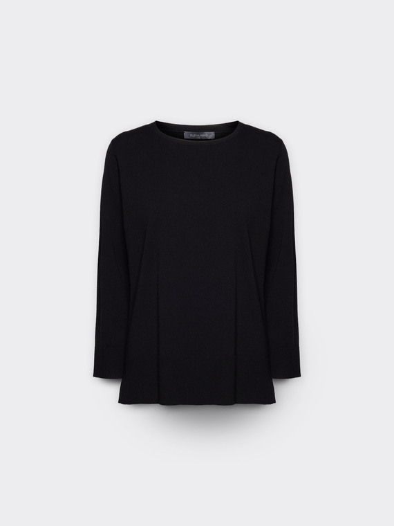 Sporty crew neck sweater