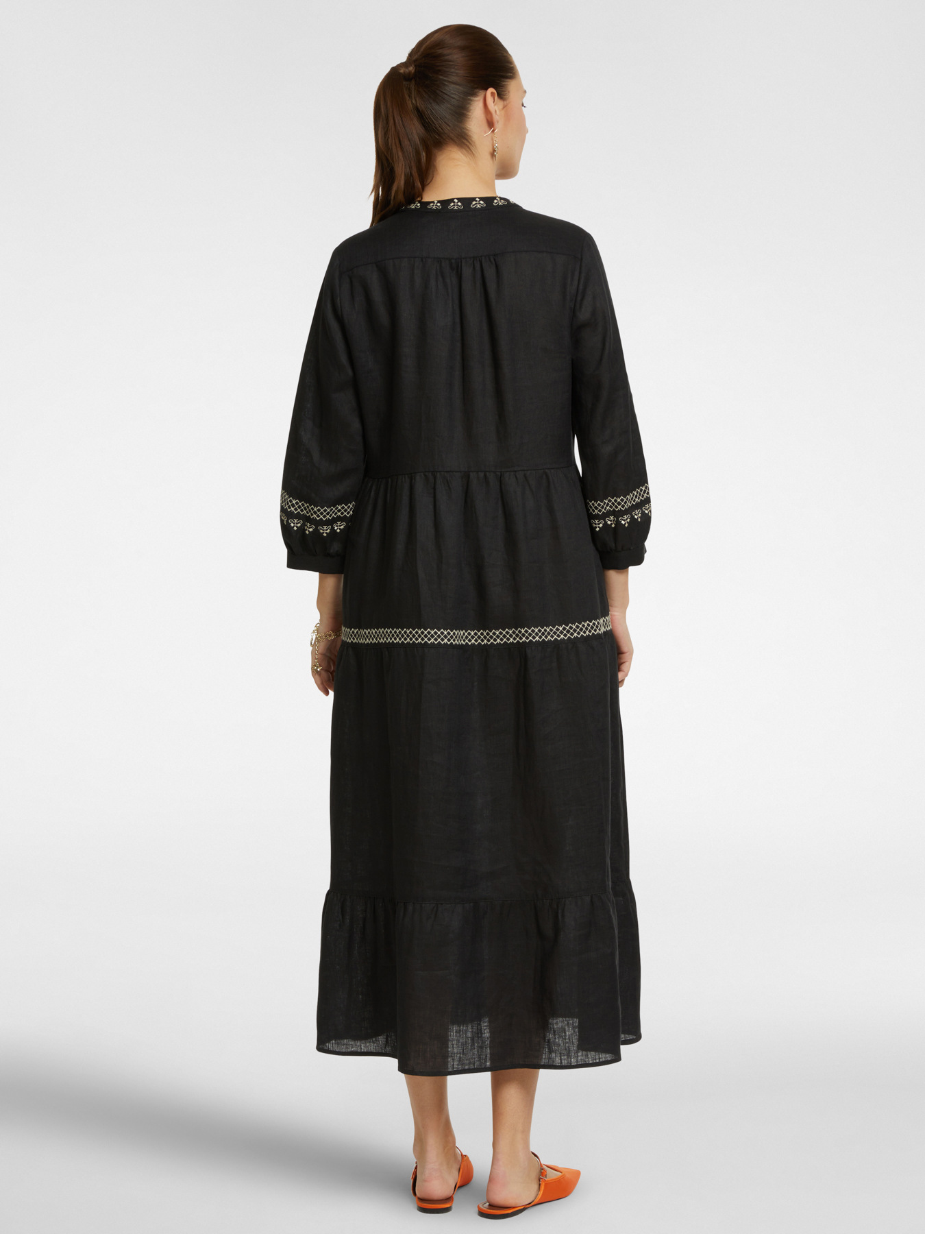 Abito ricamato in lino image number 1