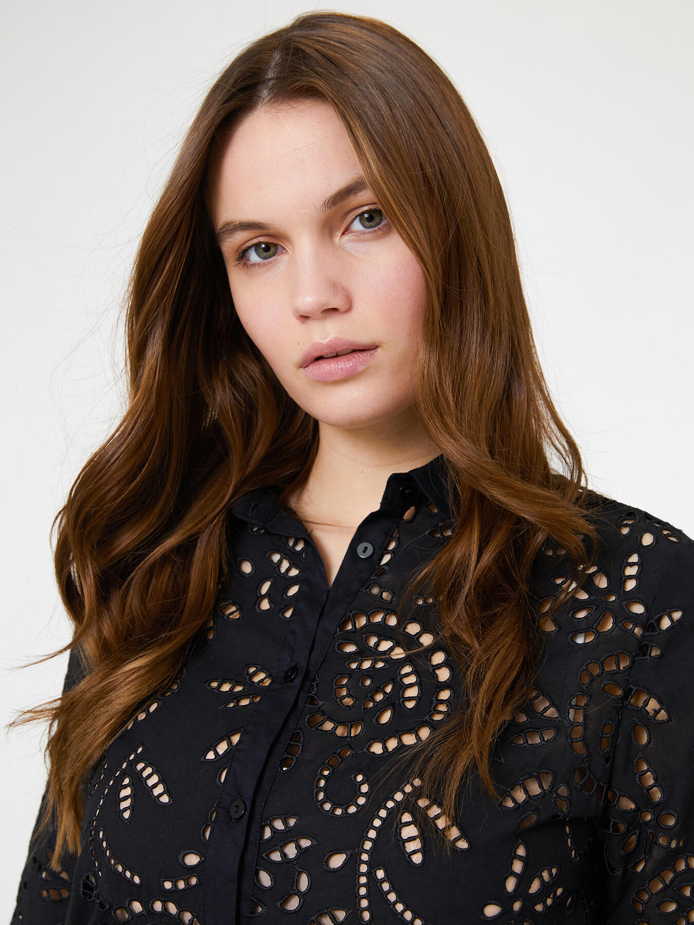 Camicia in sangallo image number 4